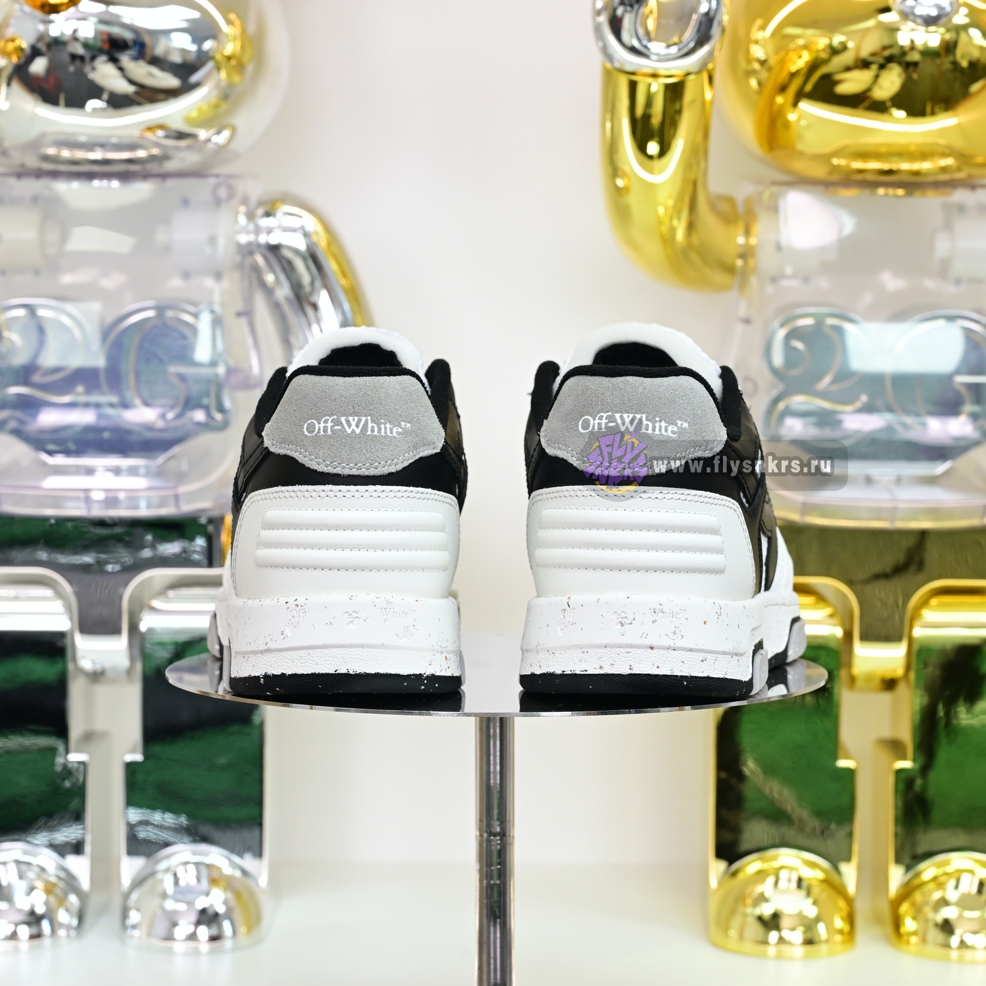 OFF-WHITE Out Of Offce