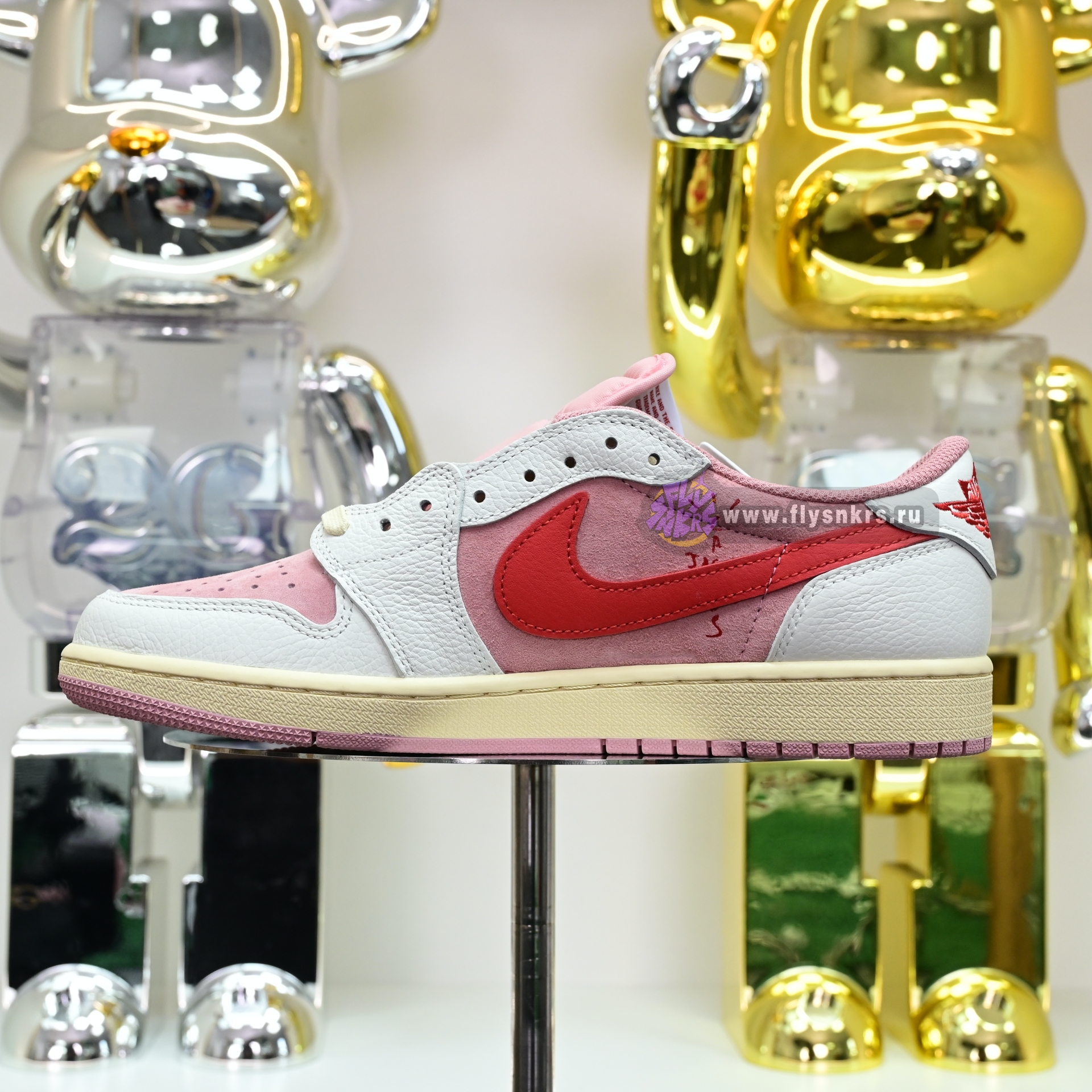 Travis Scott x Air Jordan 1  Low DM7866-100