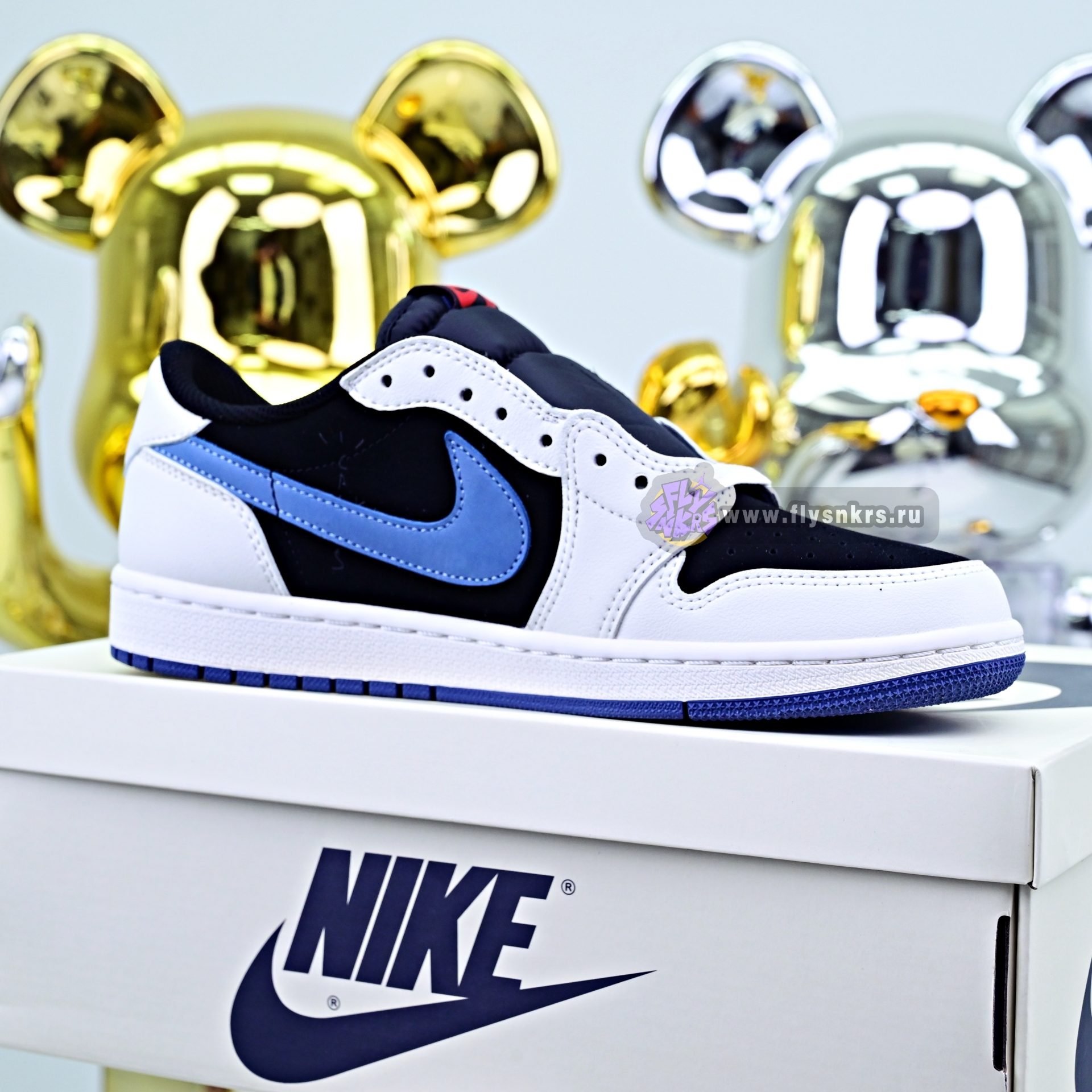 Travis Scott x Air Jordan 1  Low DM7866-040