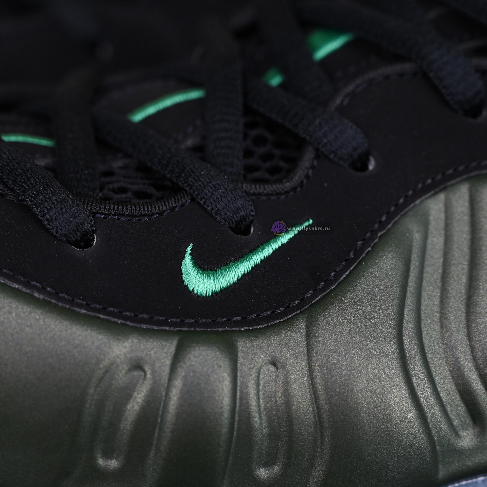 Nike Foamposite Pro Pine Green  HF0794-300