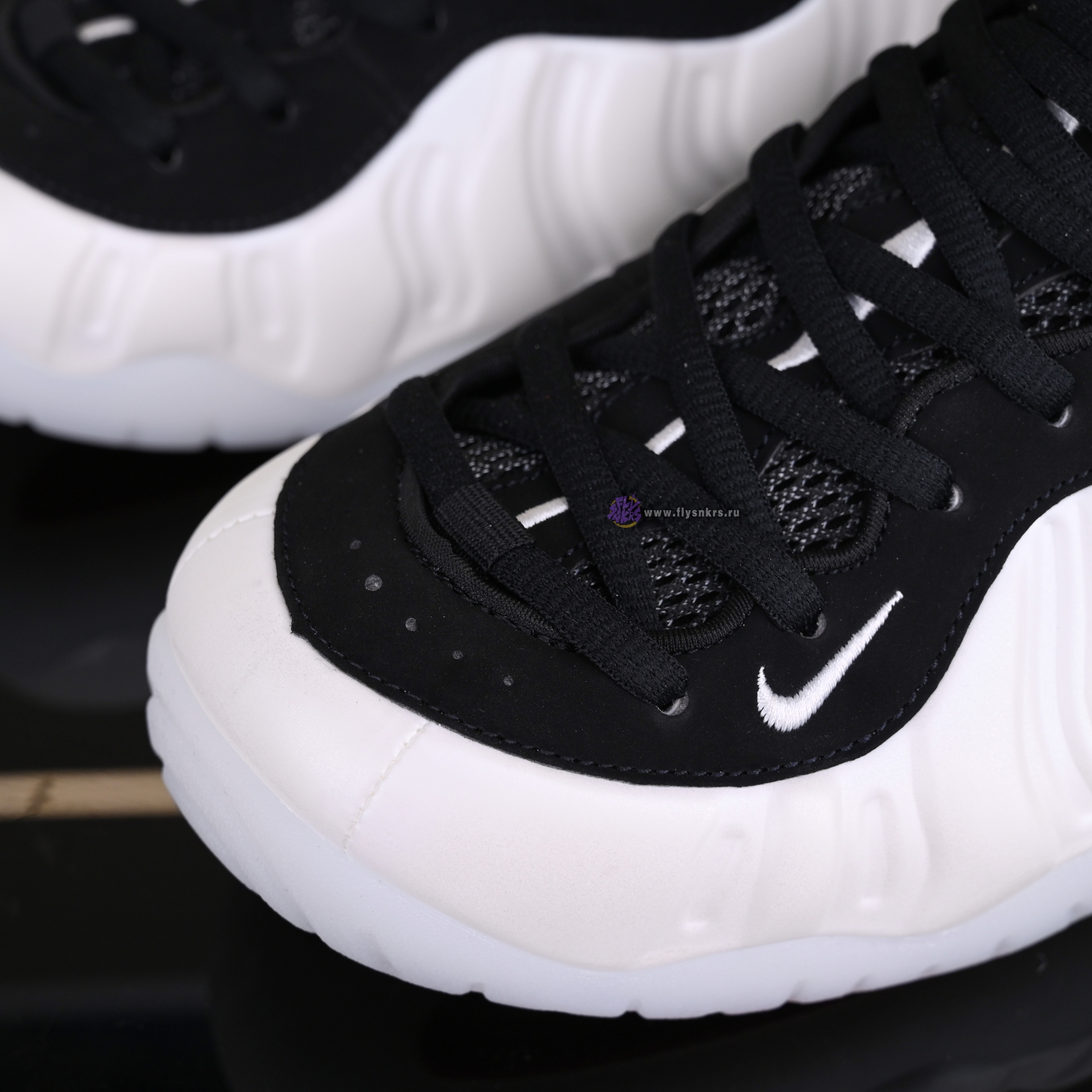 Nike Foamposite Pro  2025 HF0794-200