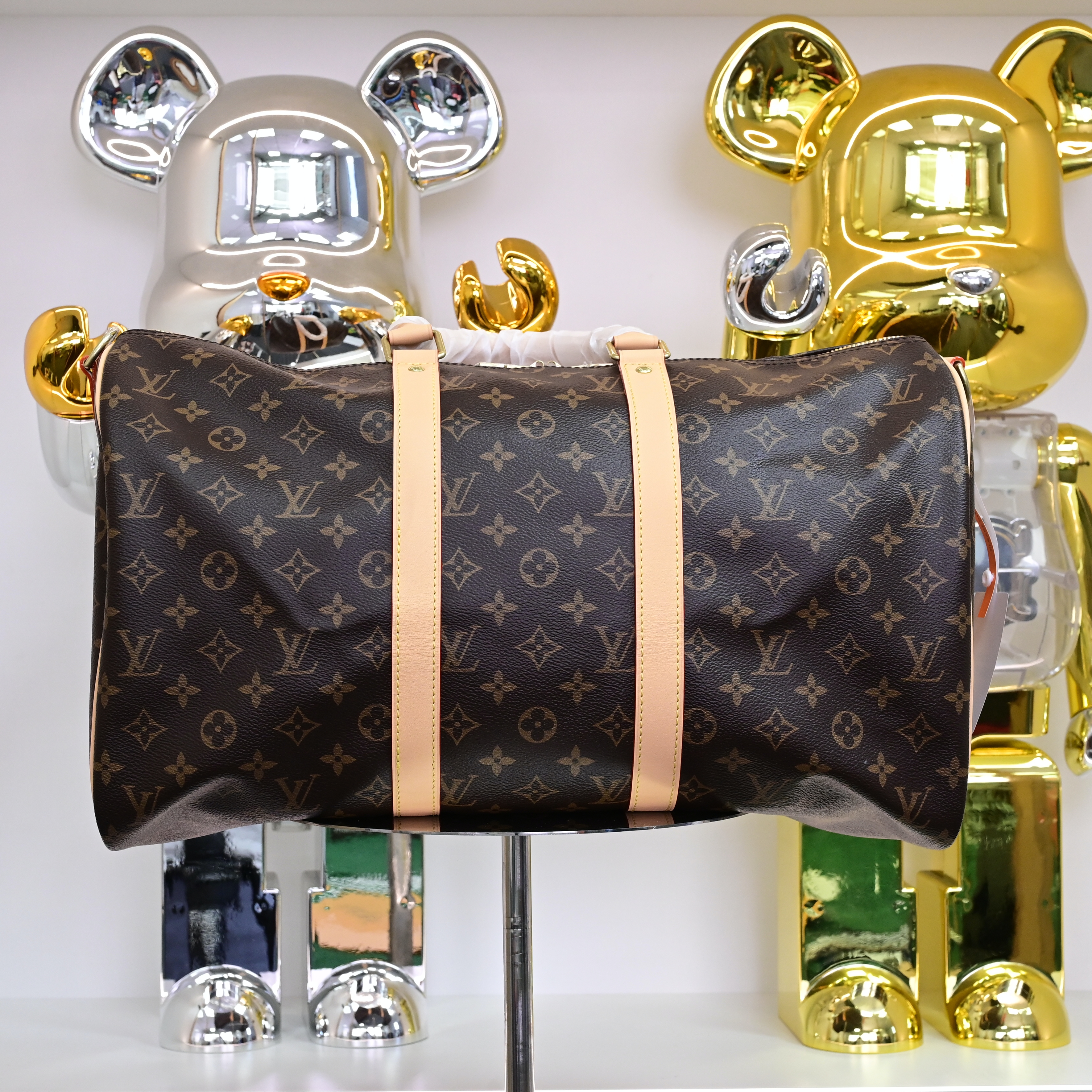 Louis Vuitton  LV