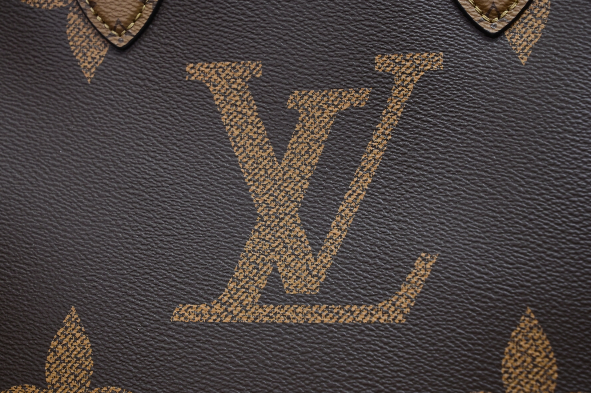 Louis Vuitton  LV