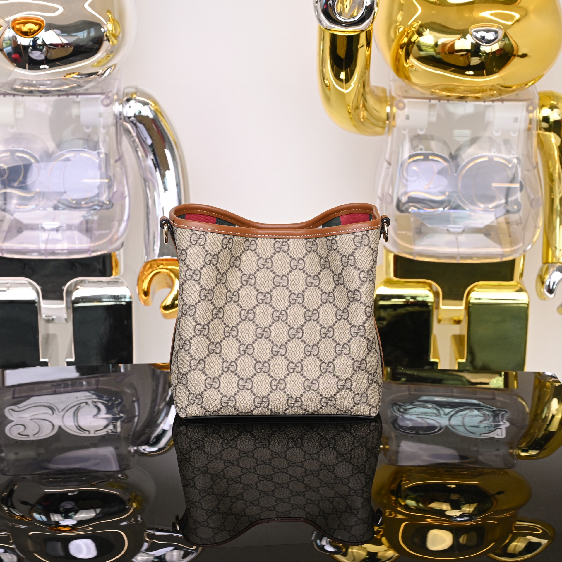 GUCCI