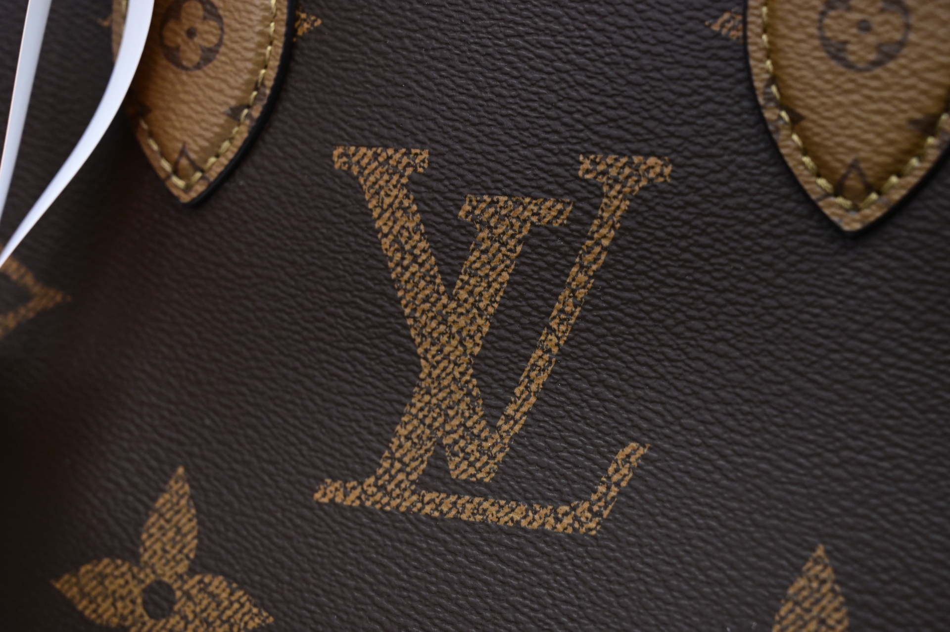 Louis Vuitton  LV