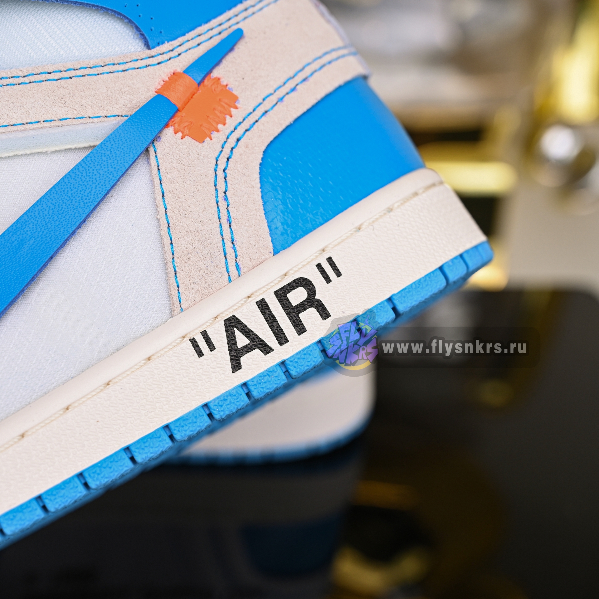 OFF-WHITE X AIR JORDAN 1 RETRO HIGH OG 'UNC'