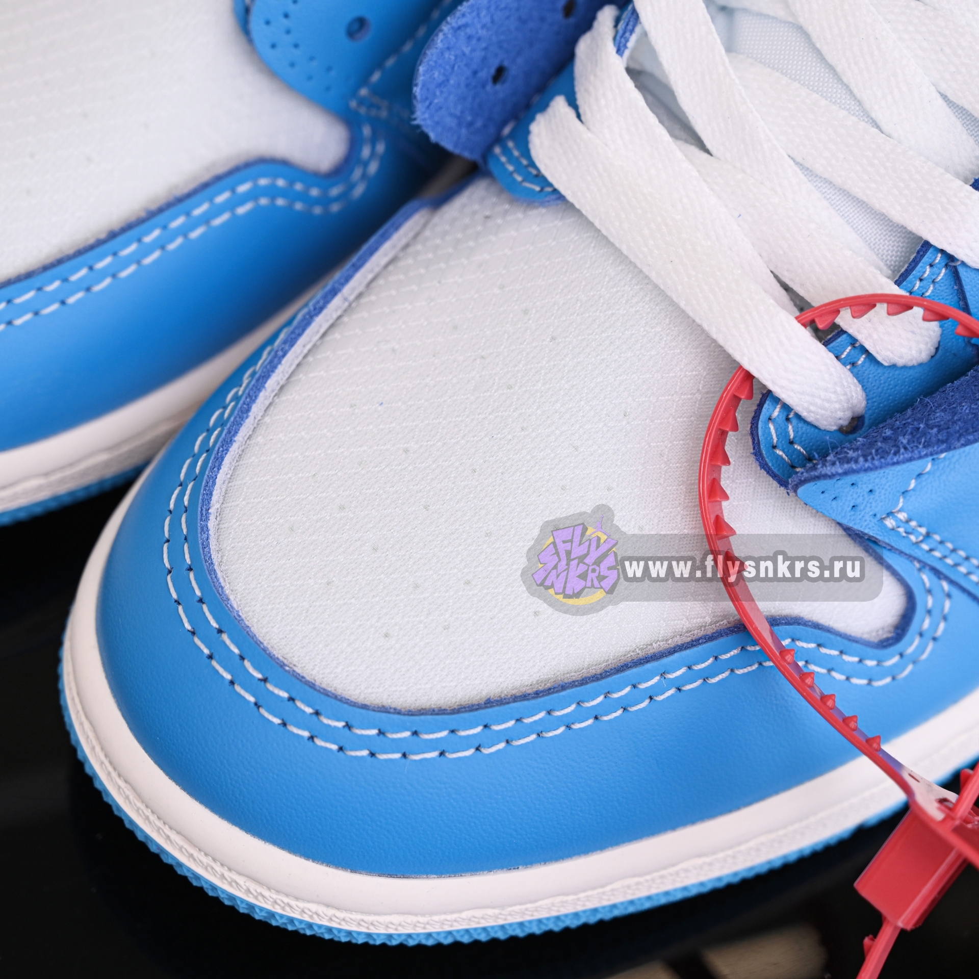 OFF-WHITE X AIR JORDAN 1 RETRO HIGH OG 'UNC'