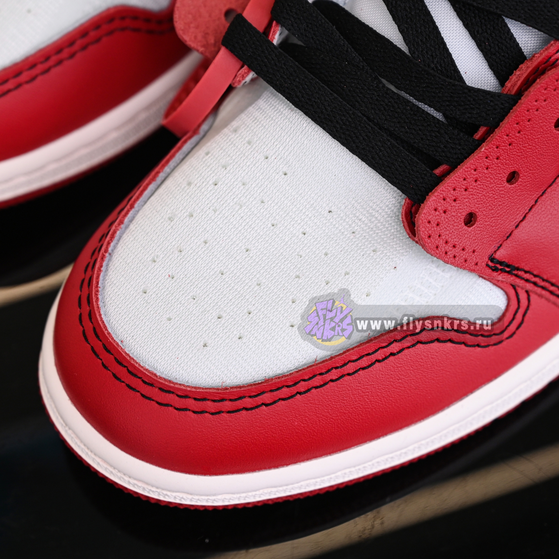 OFF-WHITE X AIR JORDAN 1 RETRO HIGH OG 'CHICAGO'