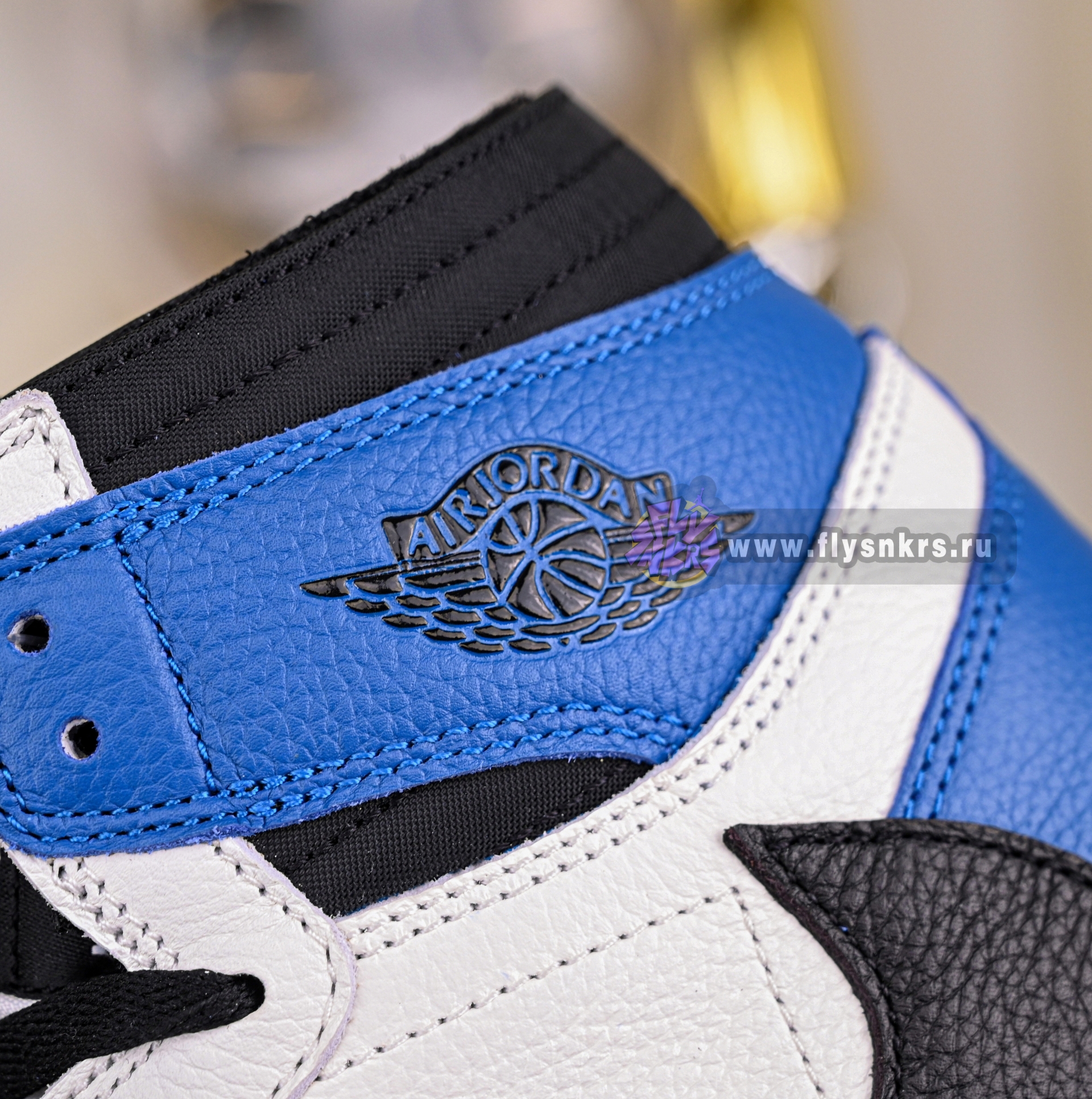 FRAGMENT DESIGN X TRAVIS SCOTT X AIR JORDAN 1 RETRO HIGH DH3277-105