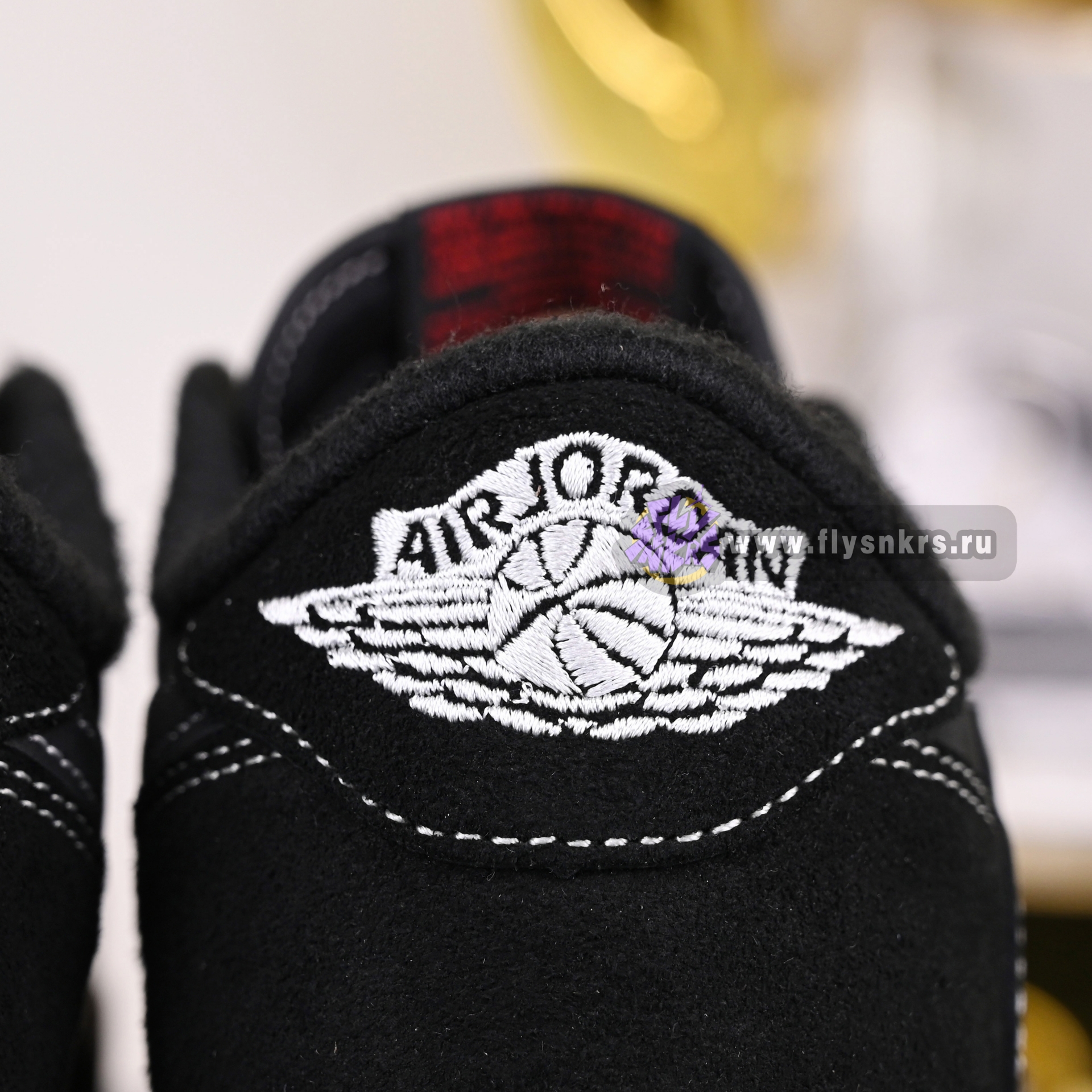 TRAVIS SCOTT X NIKE AIR JORDAN 1 LOW OG “BLACK/PHANTOM” DM7866-001