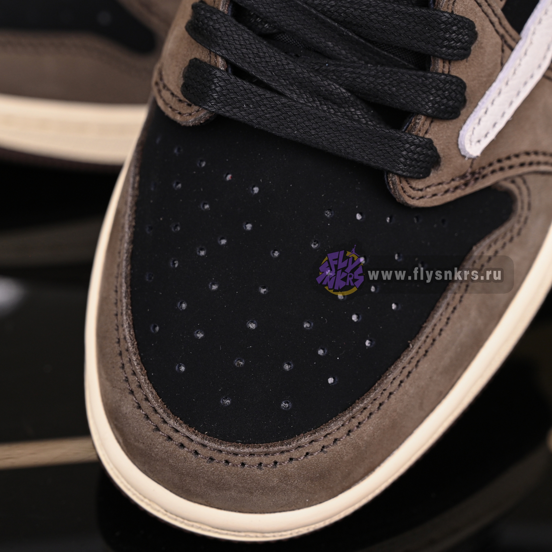 Travis Scott x Jordan Air Jordan 1 Low OG TS SP CQ4277-001