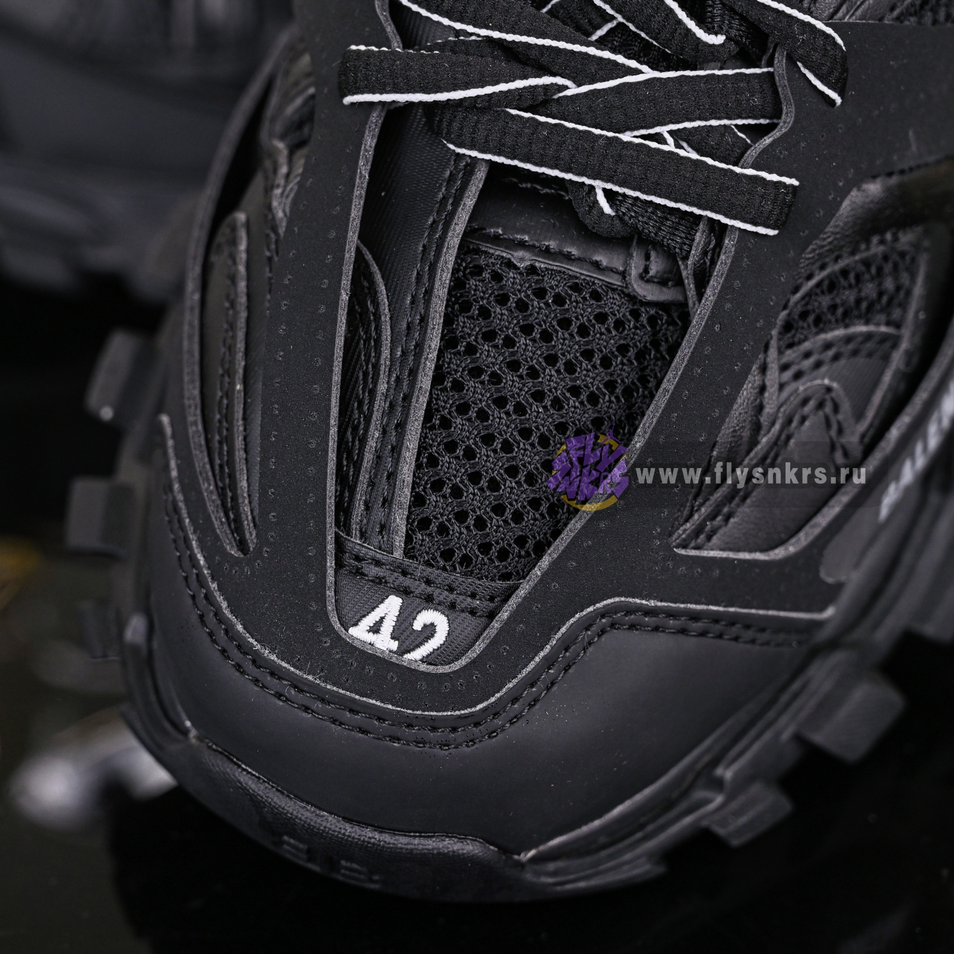 Balenciaga  Track（LED）