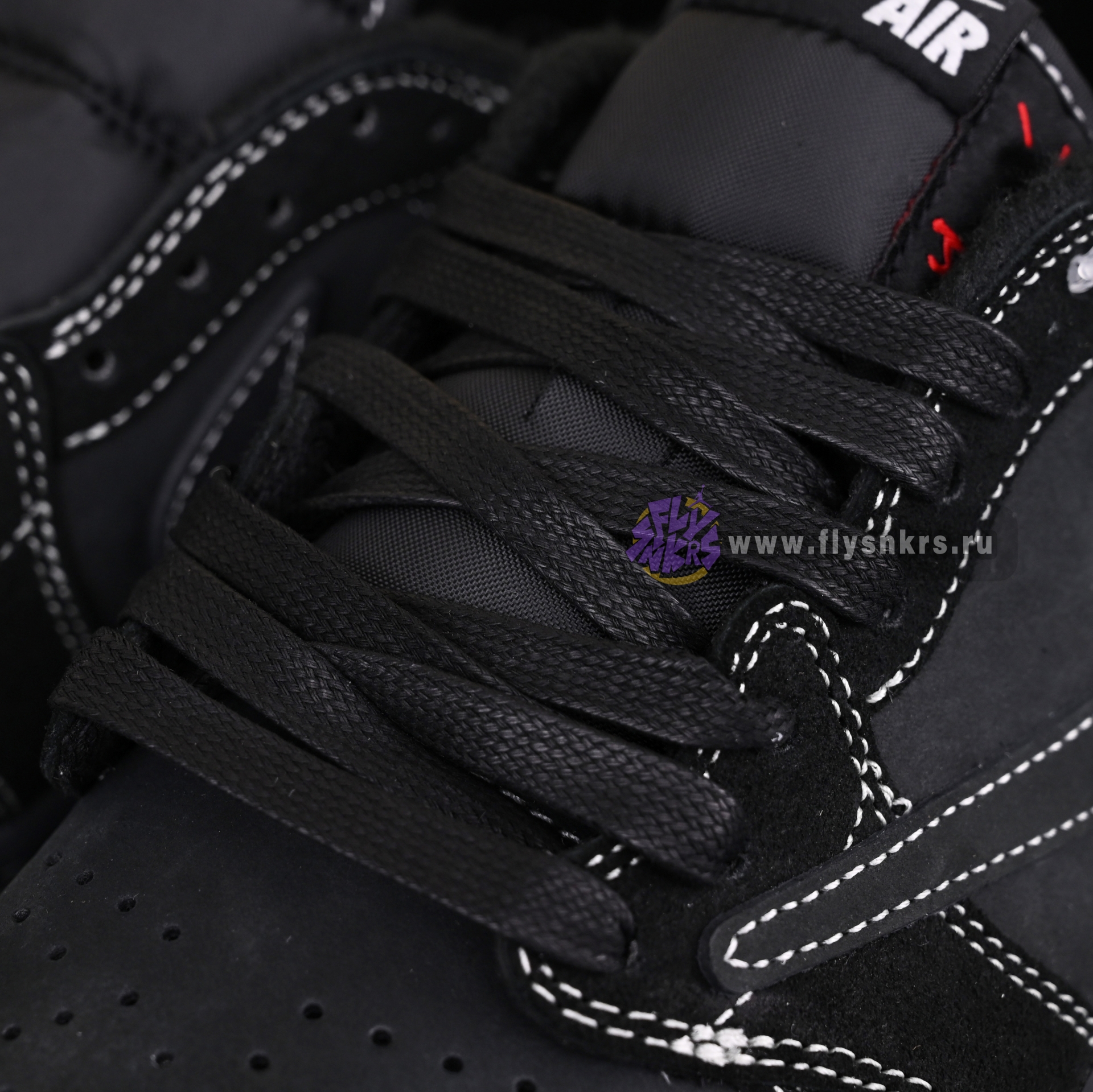 TRAVIS SCOTT X NIKE AIR JORDAN 1 LOW OG “BLACK/PHANTOM” DM7866-001