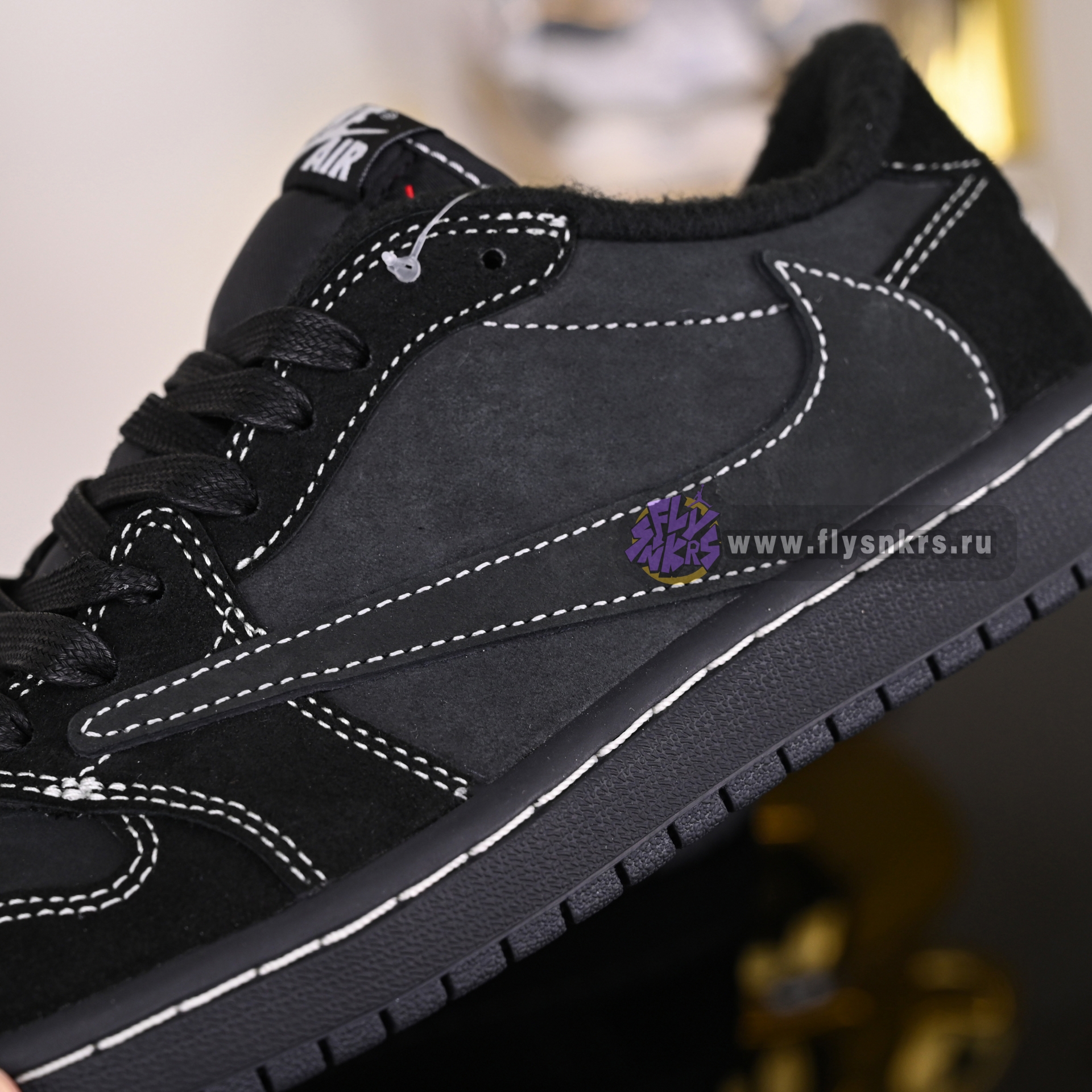 TRAVIS SCOTT X NIKE AIR JORDAN 1 LOW OG “BLACK/PHANTOM” DM7866-001