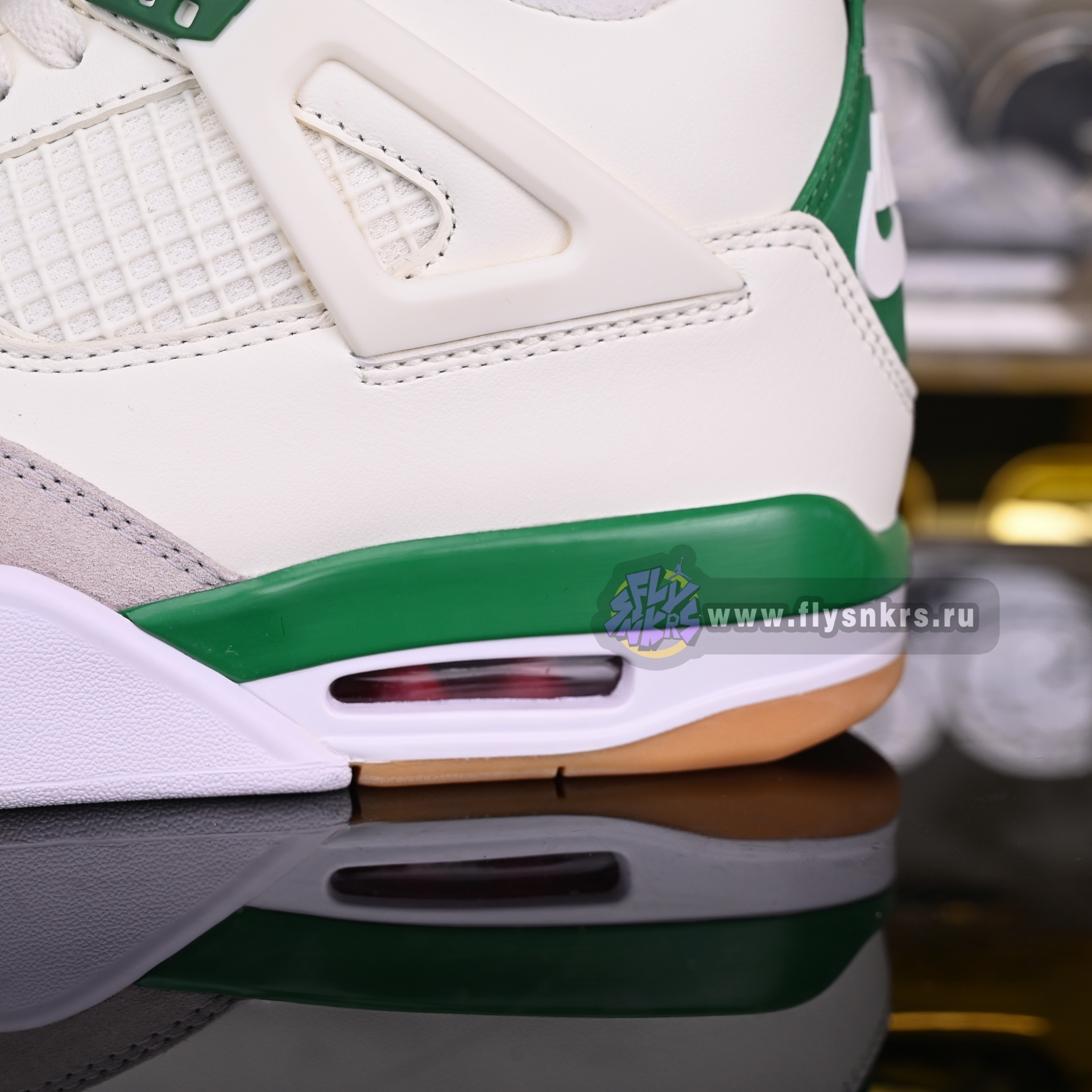 NIKE SB X AIR JORDAN 4 RETRO 'PINE GREEN' DR5415-103