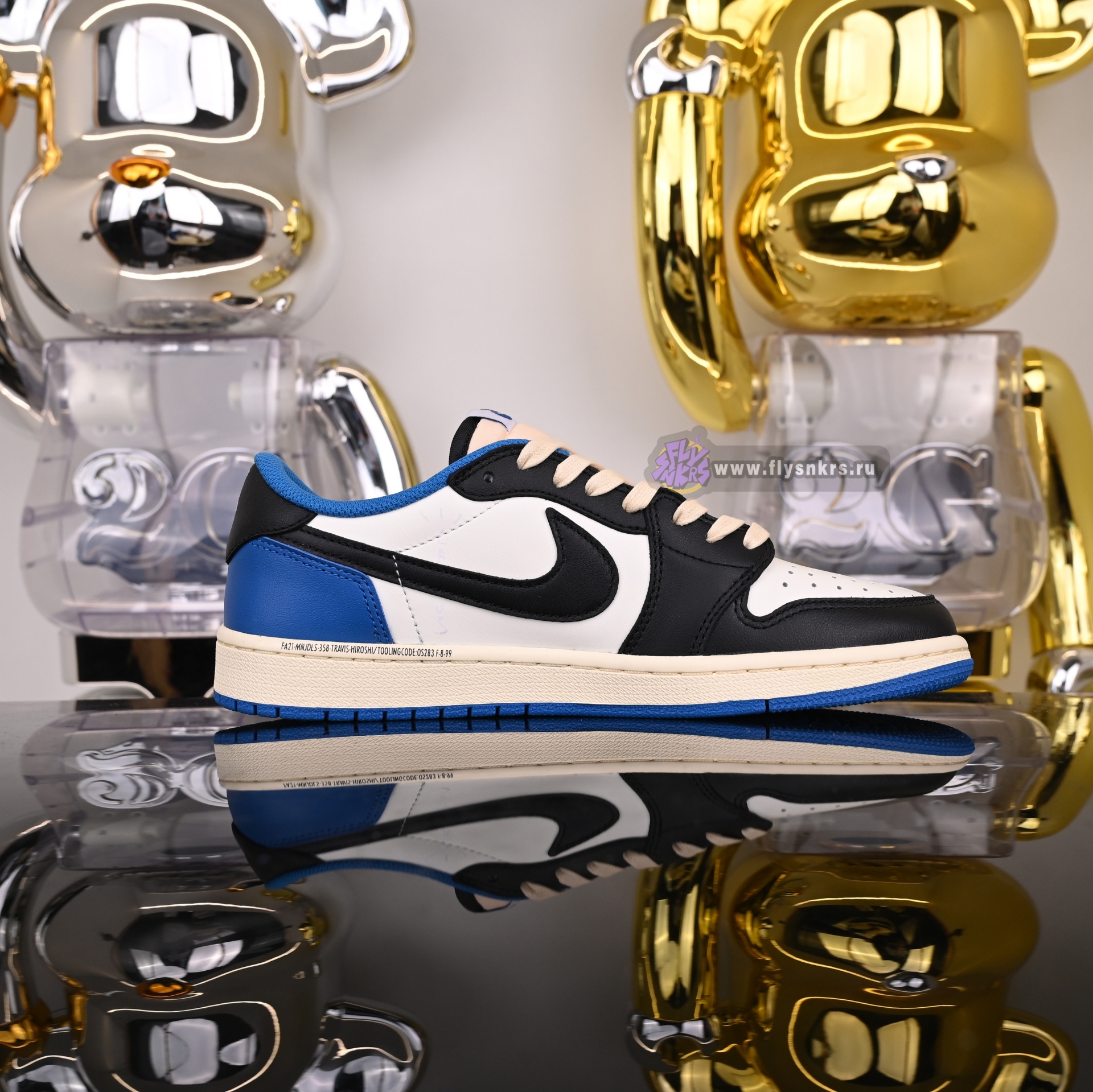 FRAGMENT DESIGN X TRAVIS SCOTT X AIR JORDAN 1 LOW DM7866-140