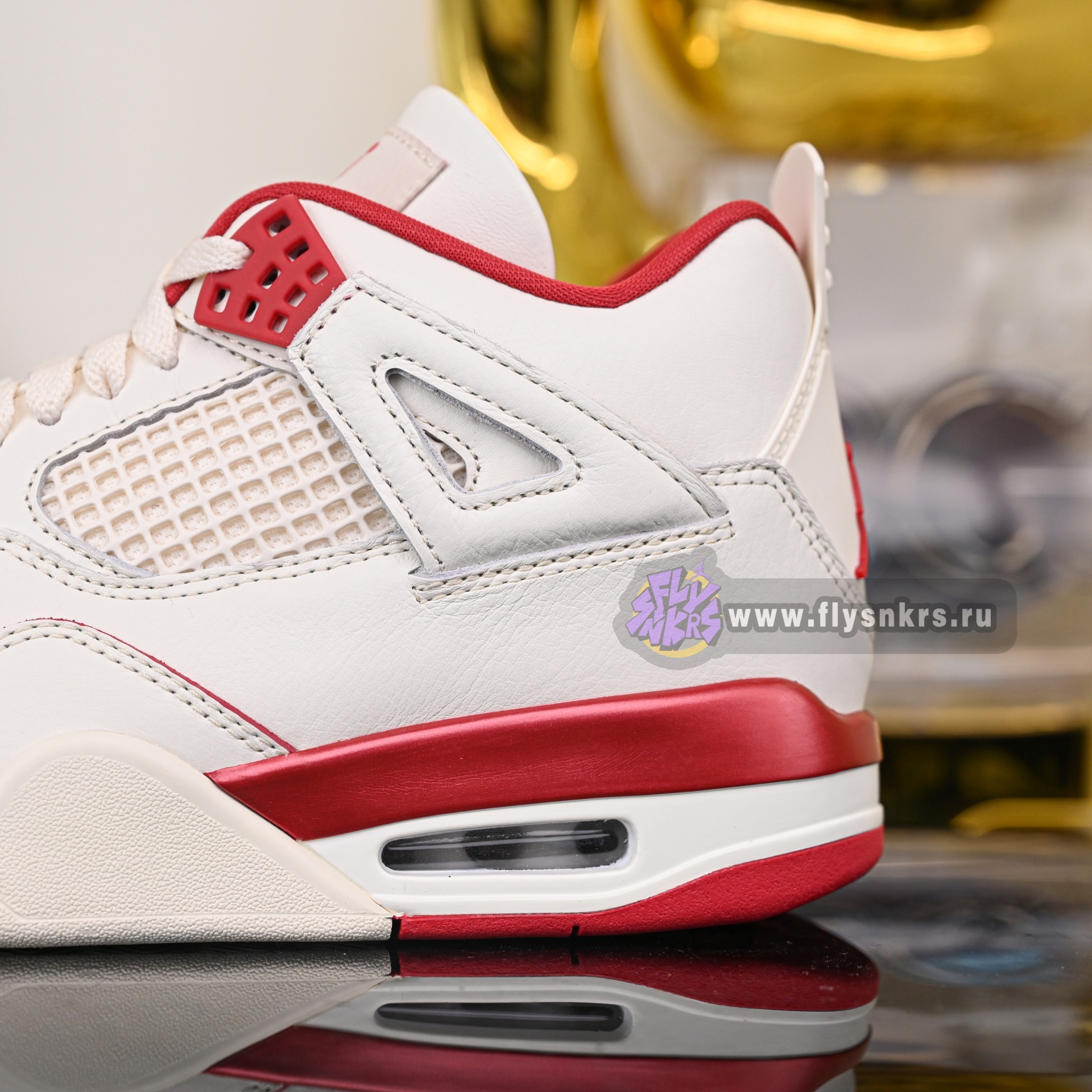 Air Jordan 4 Retro“Sierra Red” HV0823-108