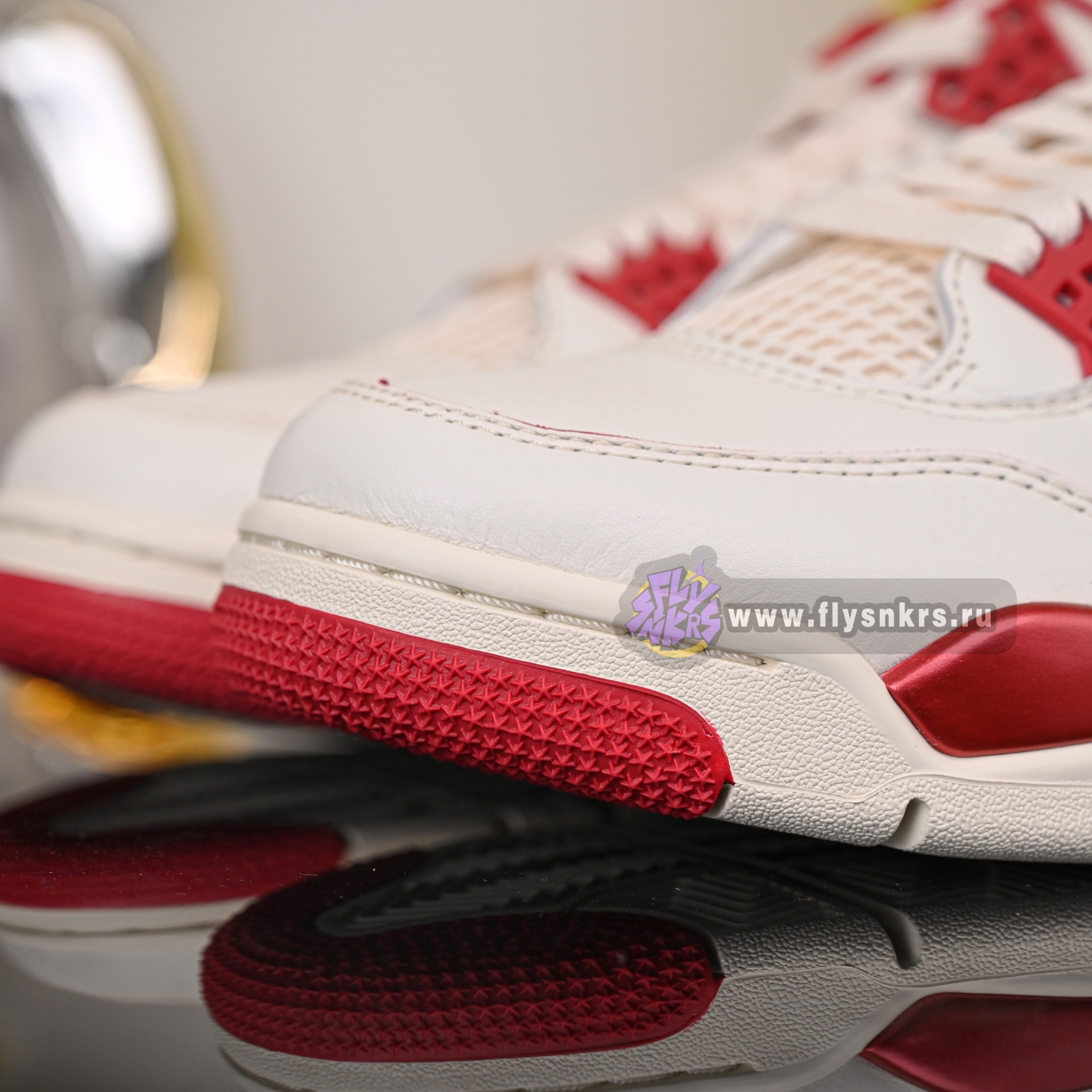 Air Jordan 4 Retro“Sierra Red” HV0823-108
