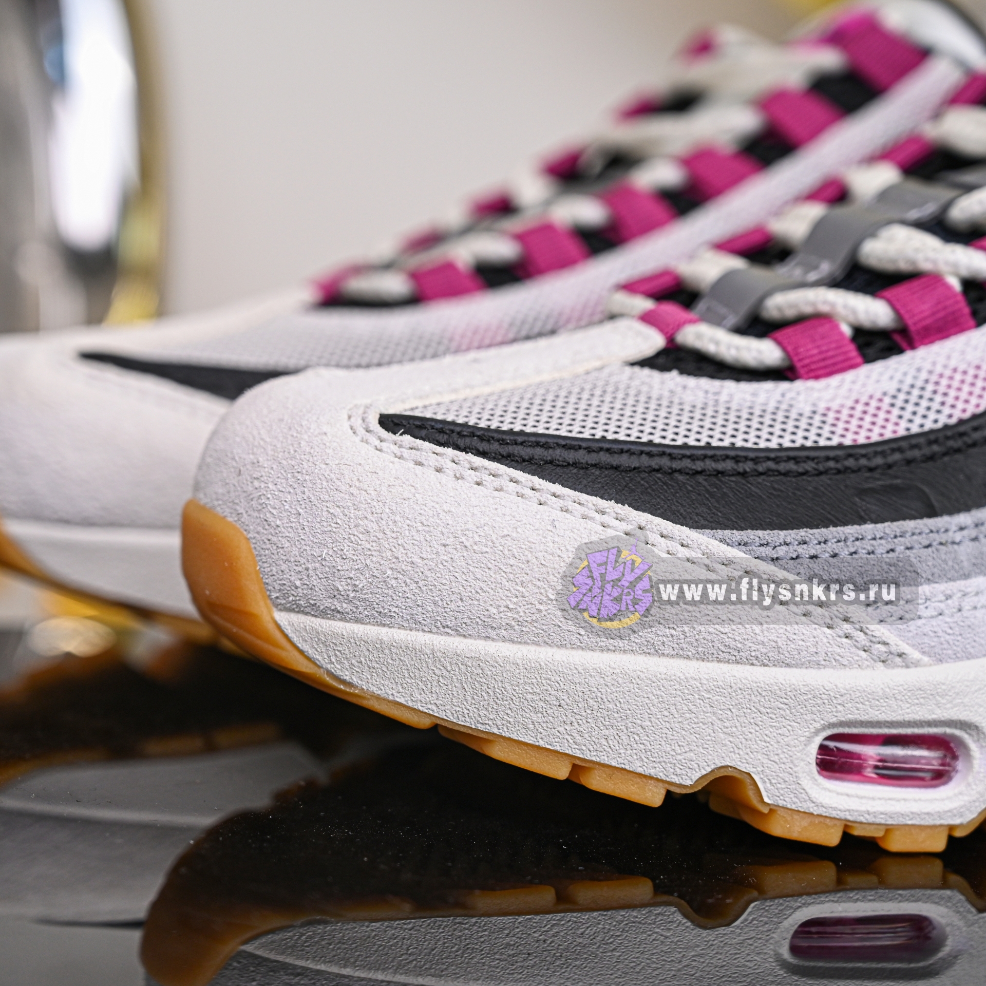 Nike SB x Air Max 95“SummitWhite/Photon Dust”  HF7545-100