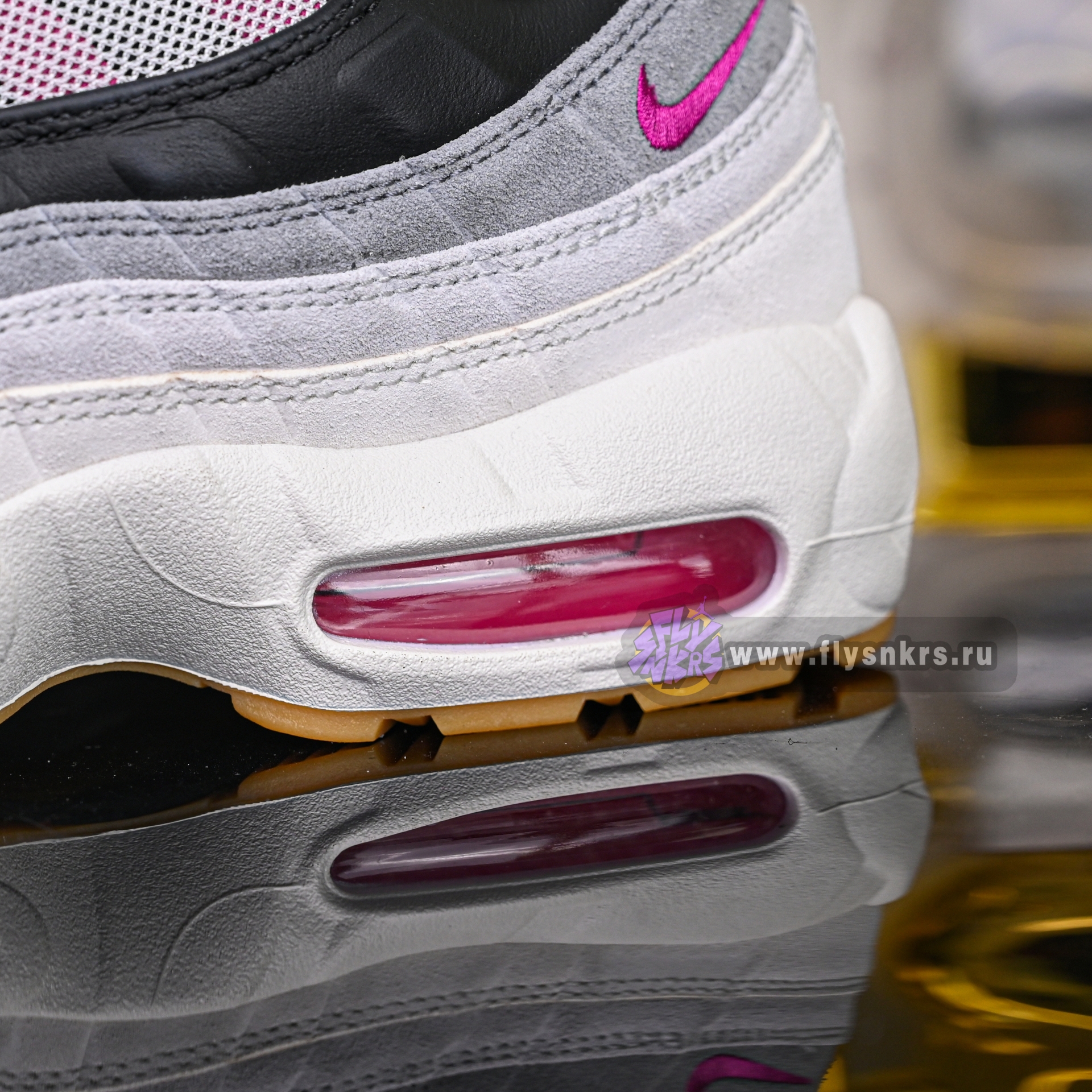 Nike SB x Air Max 95“SummitWhite/Photon Dust”  HF7545-100