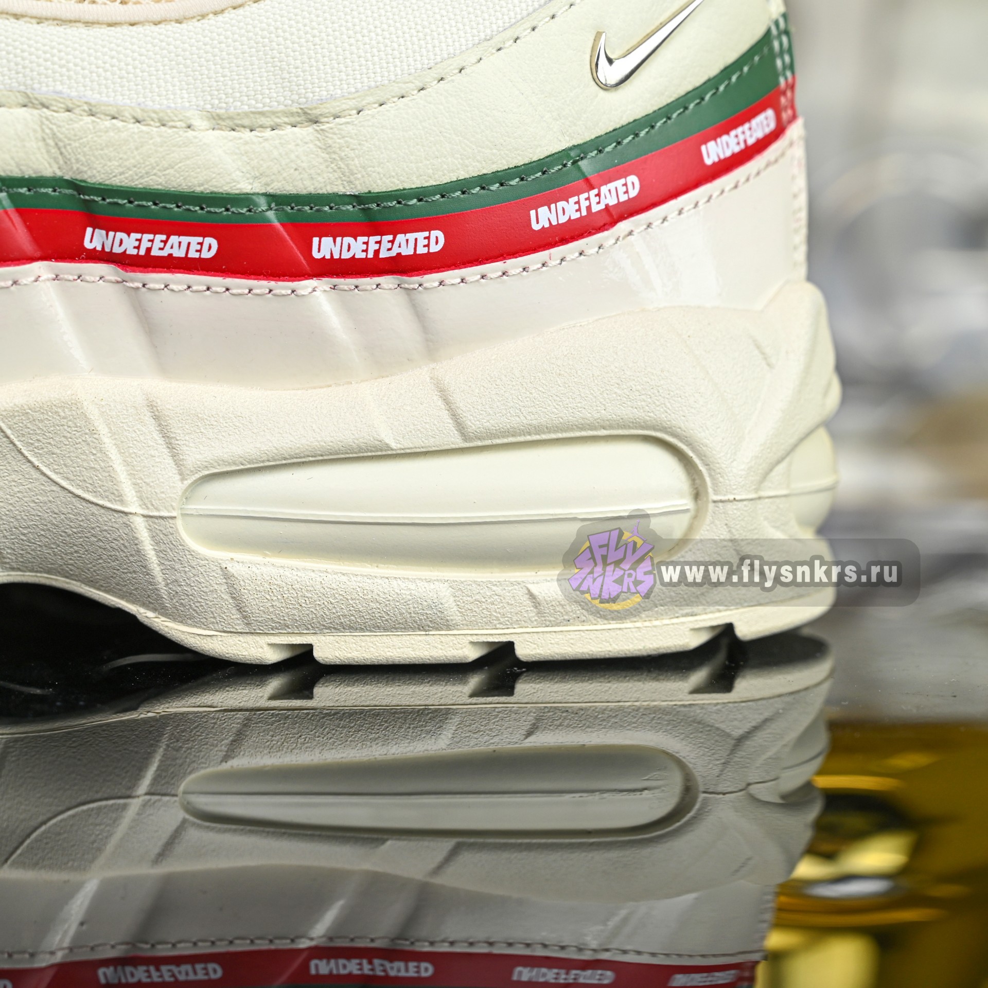 UNDEFEATED x Nike Air Max 95 OG Big Bubble   IB4453-100