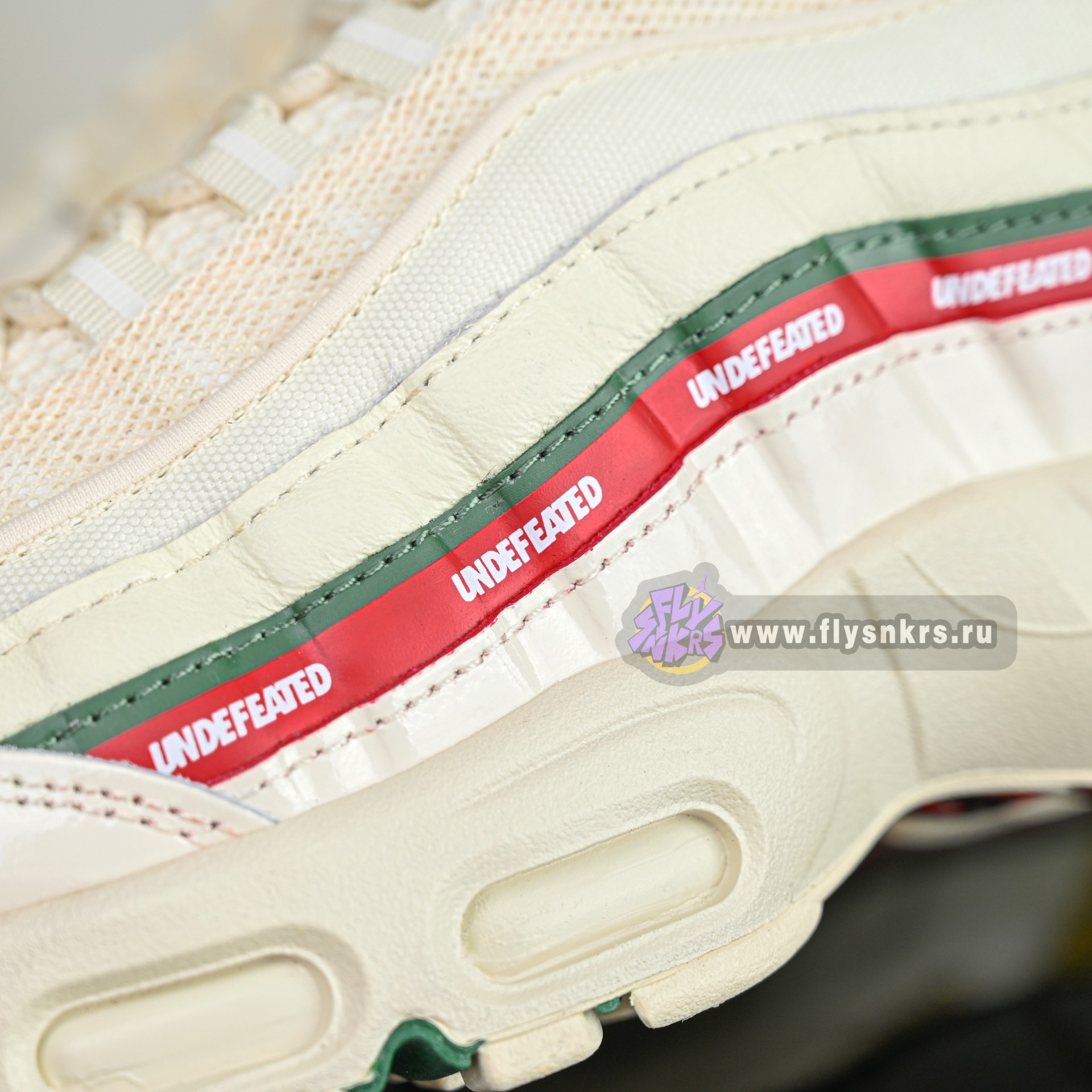 UNDEFEATED x Nike Air Max 95 OG Big Bubble   IB4453-100