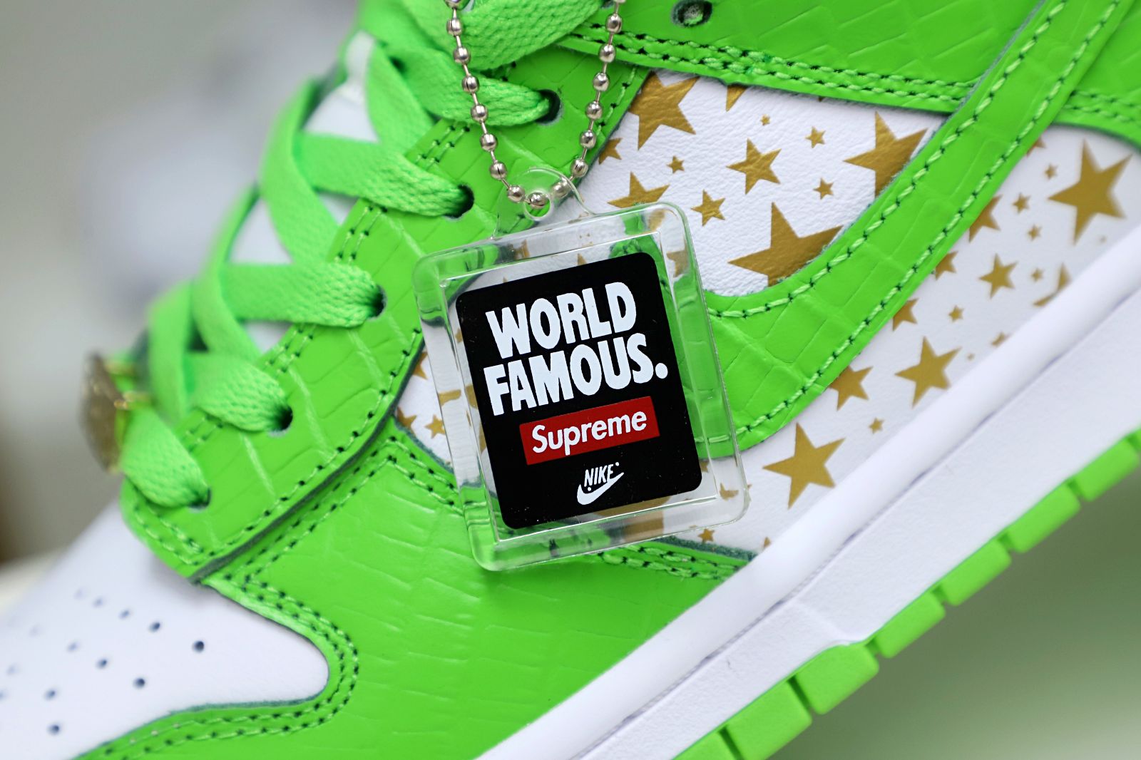 Supreme x Nike SB Dunk Low