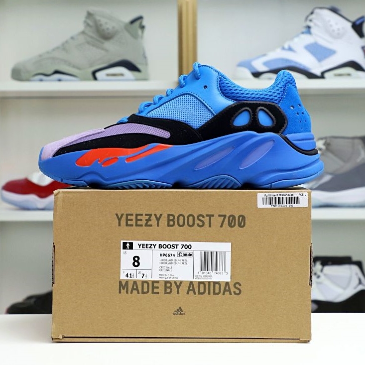 Yeezy Boost 700
