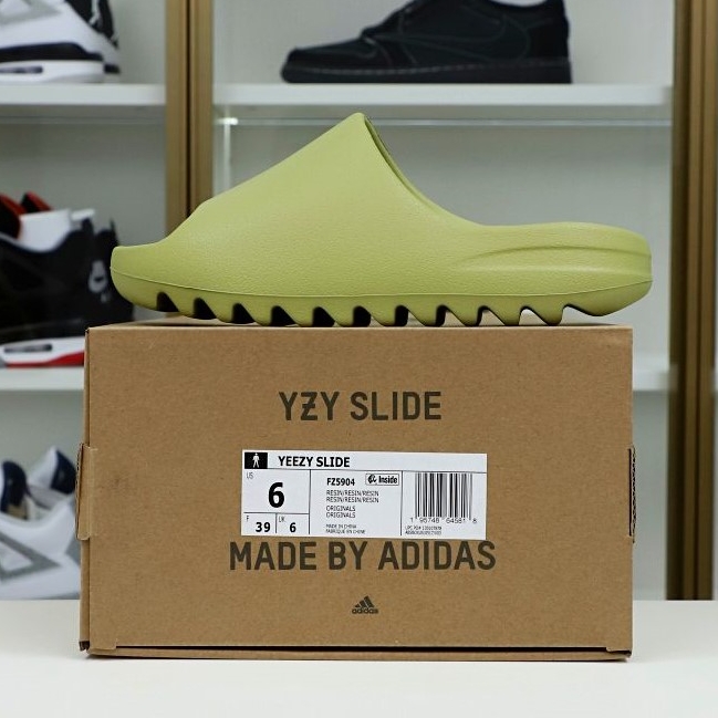Yeezy Slide