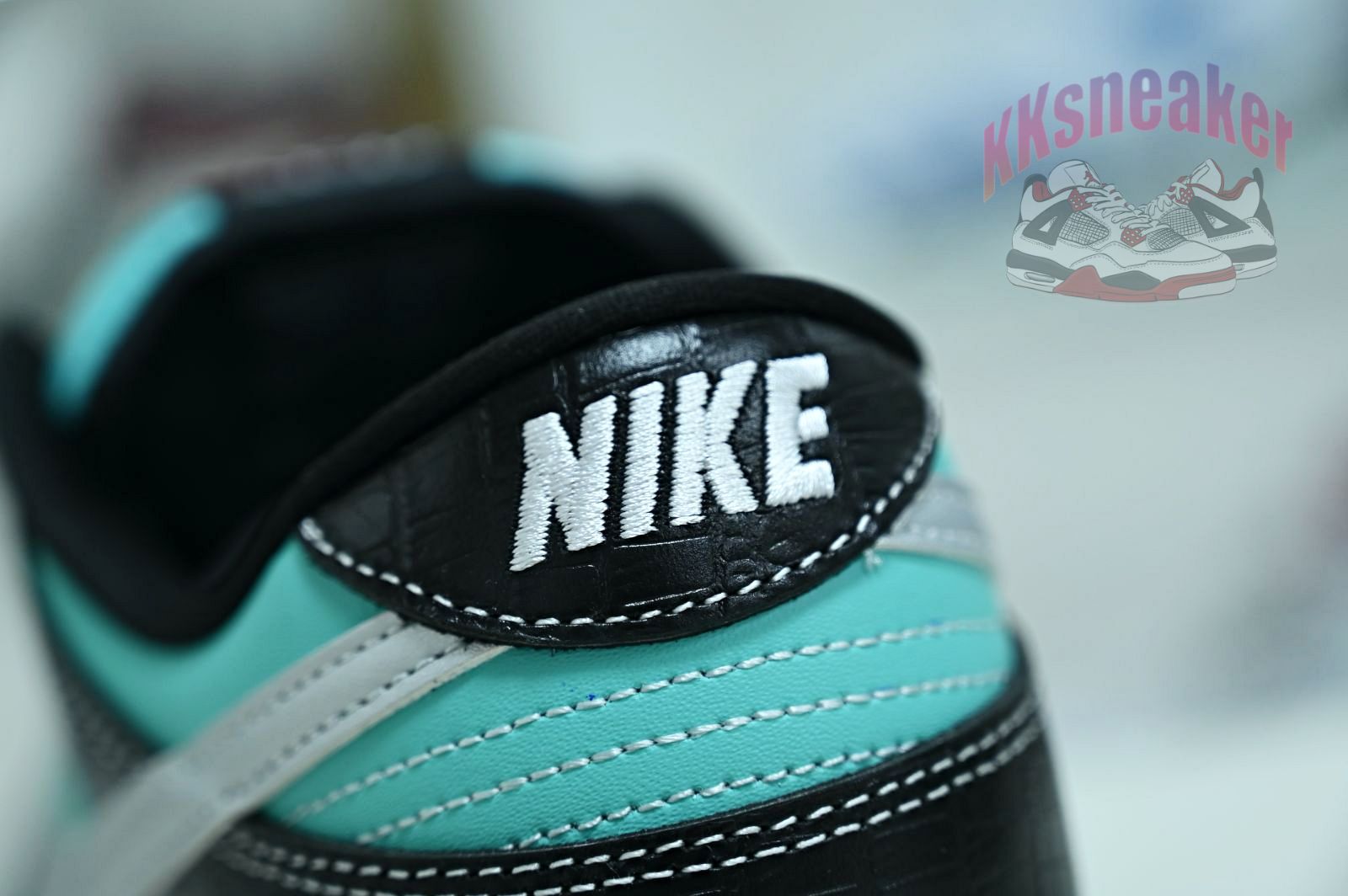 Nike Dunk SB Low Diamond Supply Co.Tiffany