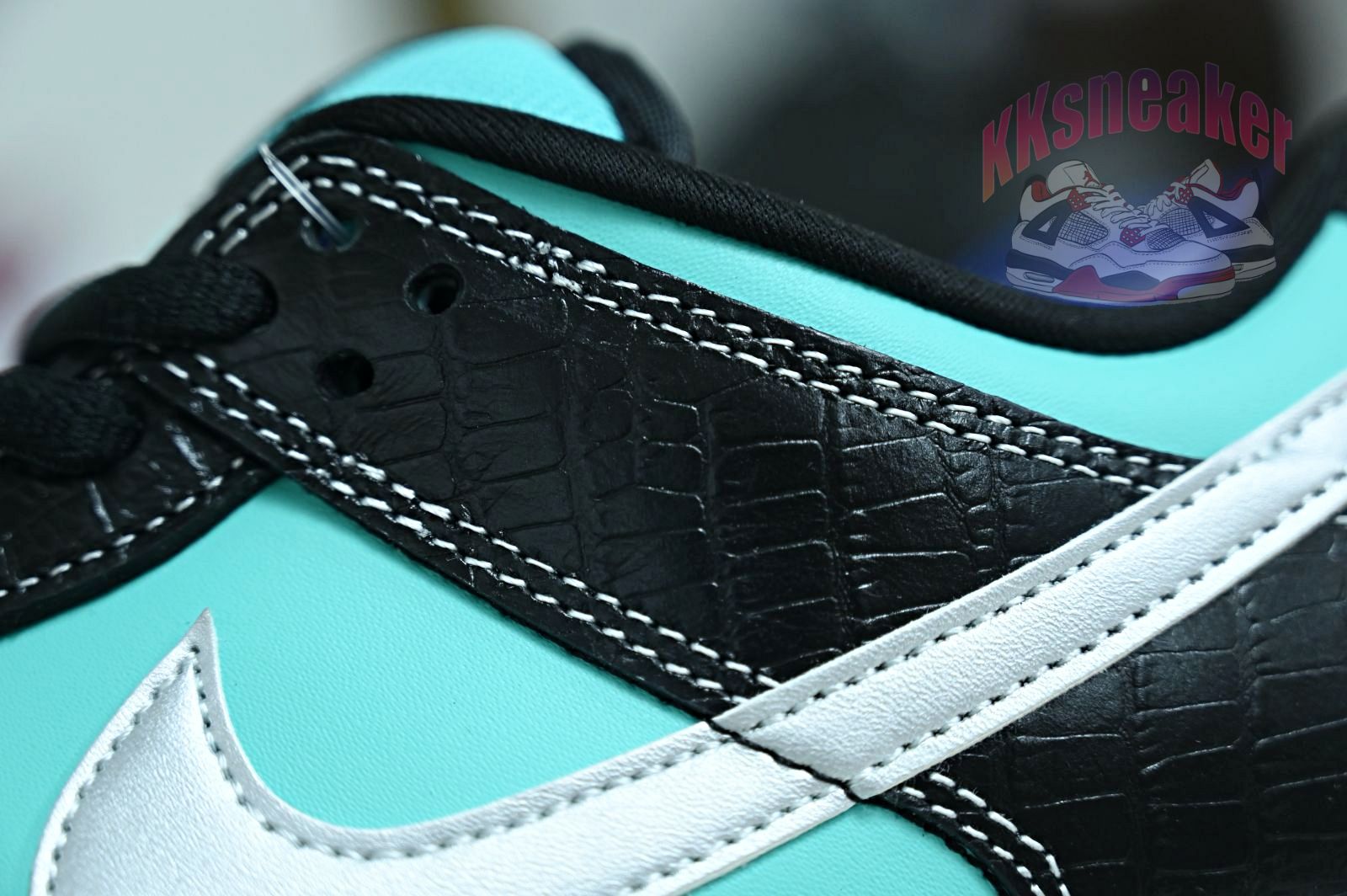 Nike Dunk SB Low Diamond Supply Co.Tiffany