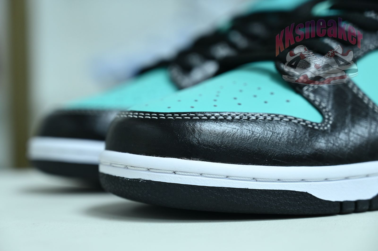 Nike Dunk SB Low Diamond Supply Co.Tiffany