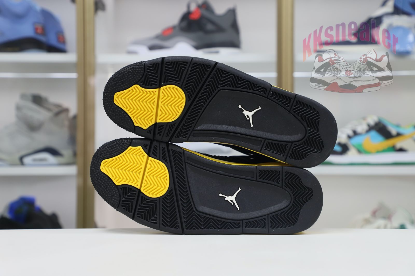 Jordan Air Jordan4 Retro Thunder(2012)