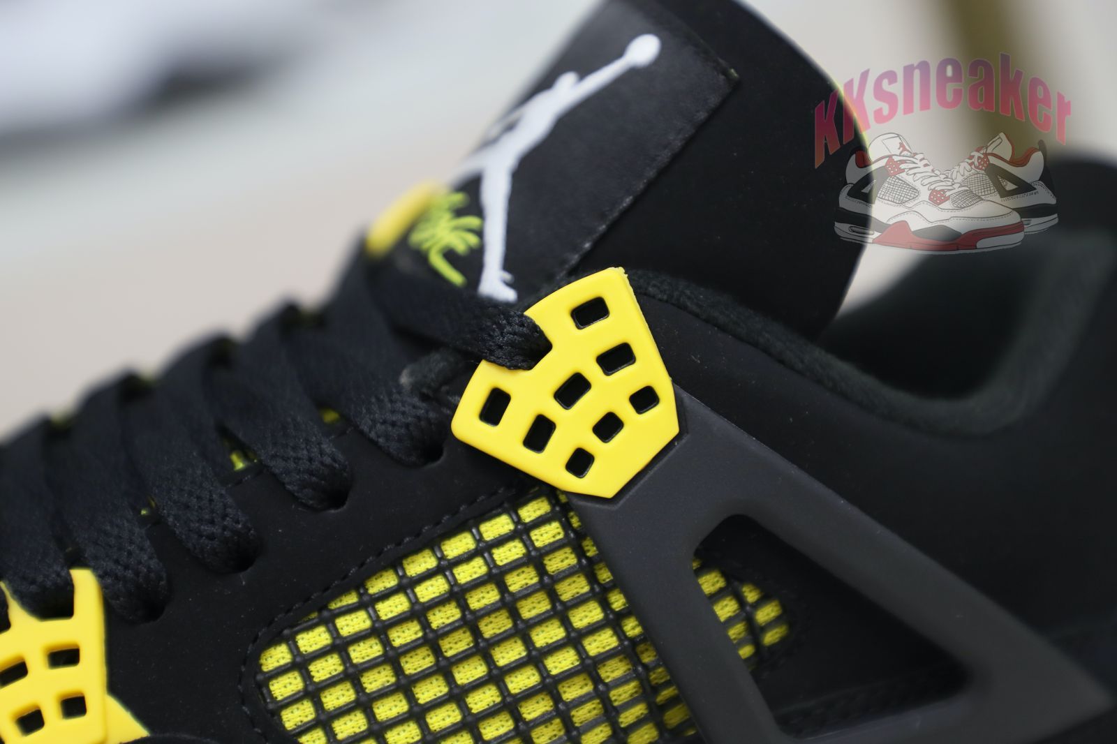Jordan Air Jordan4 Retro Thunder(2012)