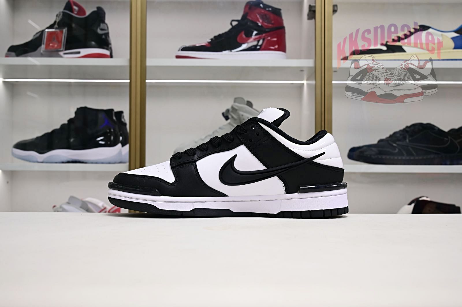 Nike DunkLowTwist