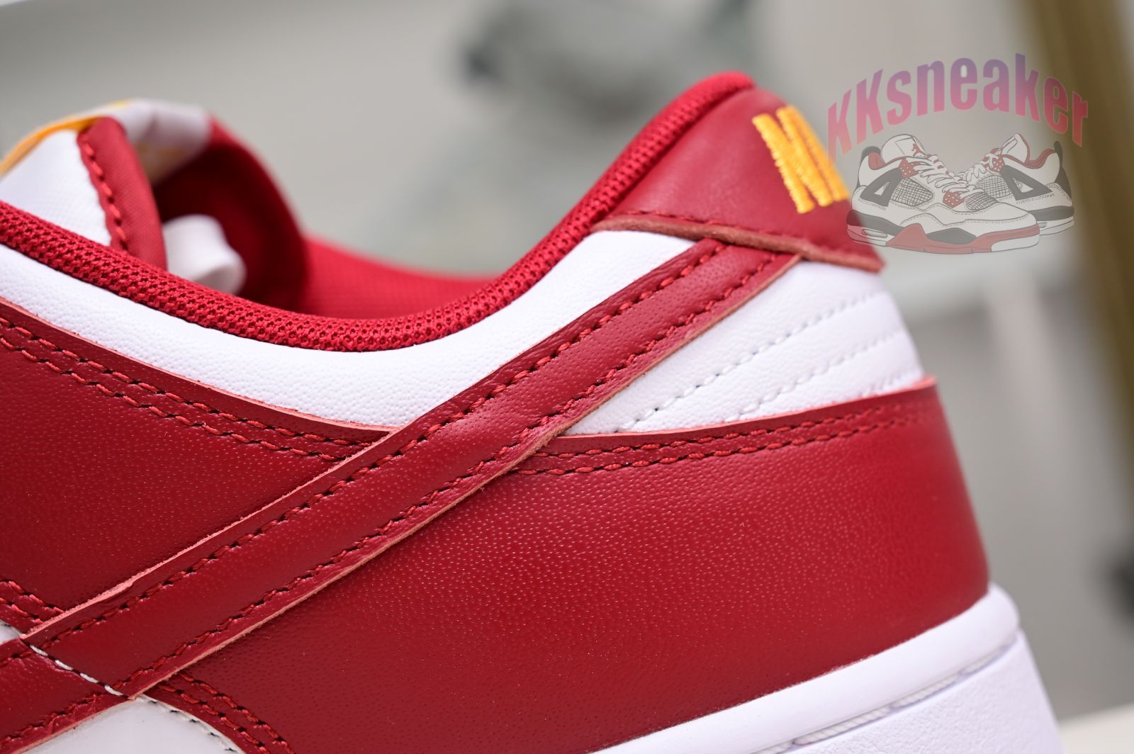Nike Dunk Low Retro