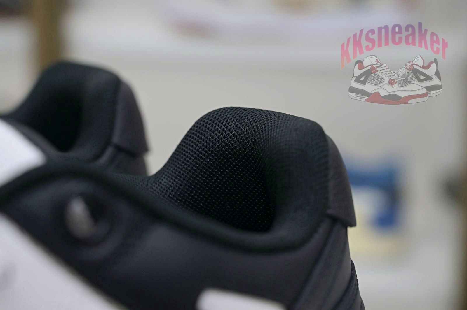 OFF-WHITE Ous Of Office