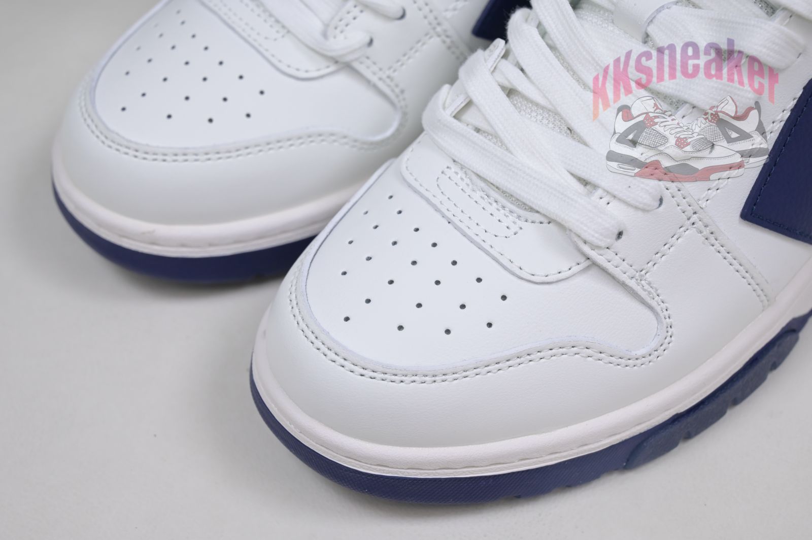 OFF-WHITE Ous Of Office