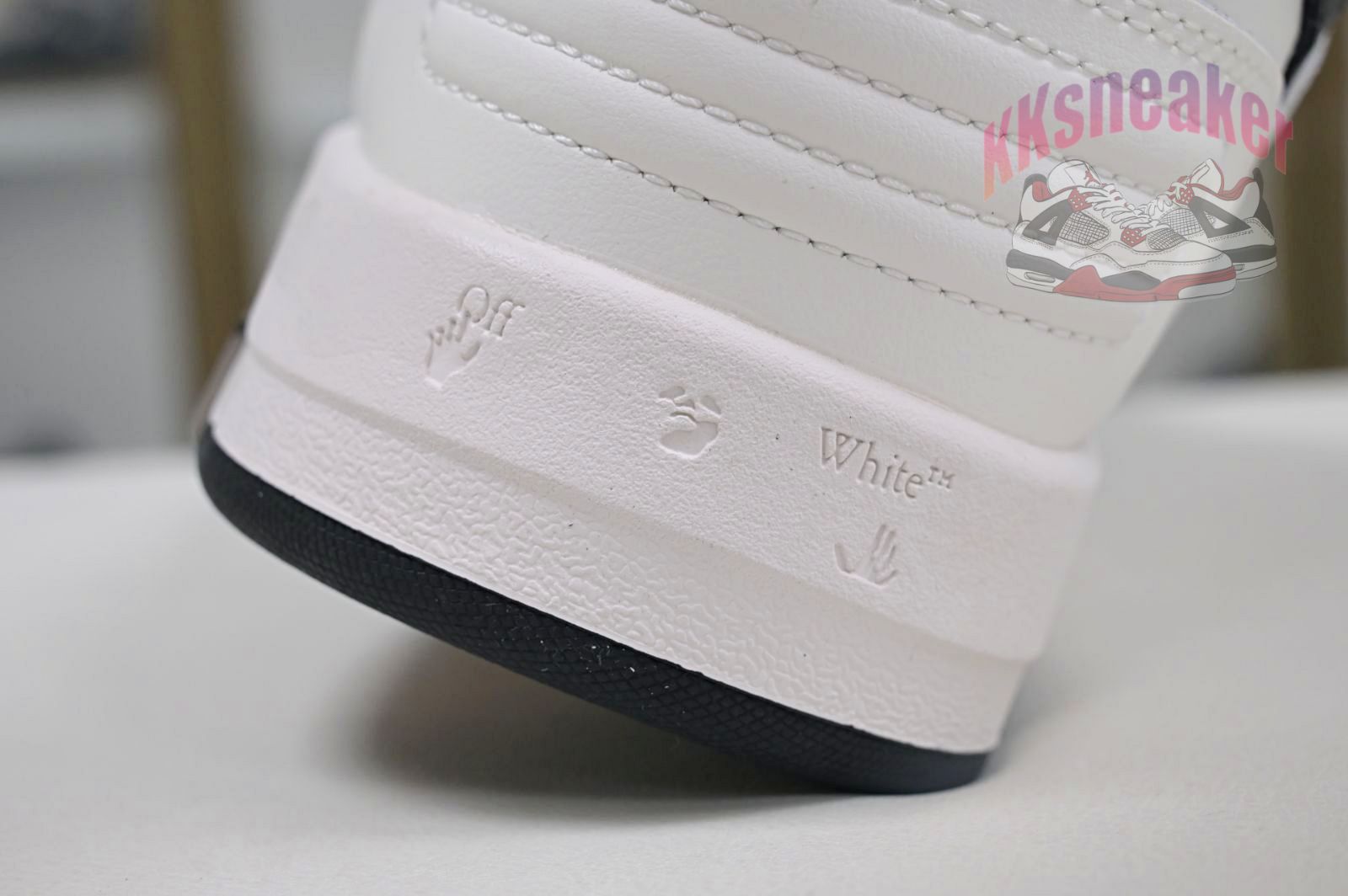 OFF-WHITE Ous Of Office