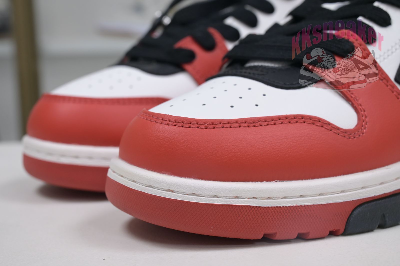 OFF-WHITE Ous Of Office