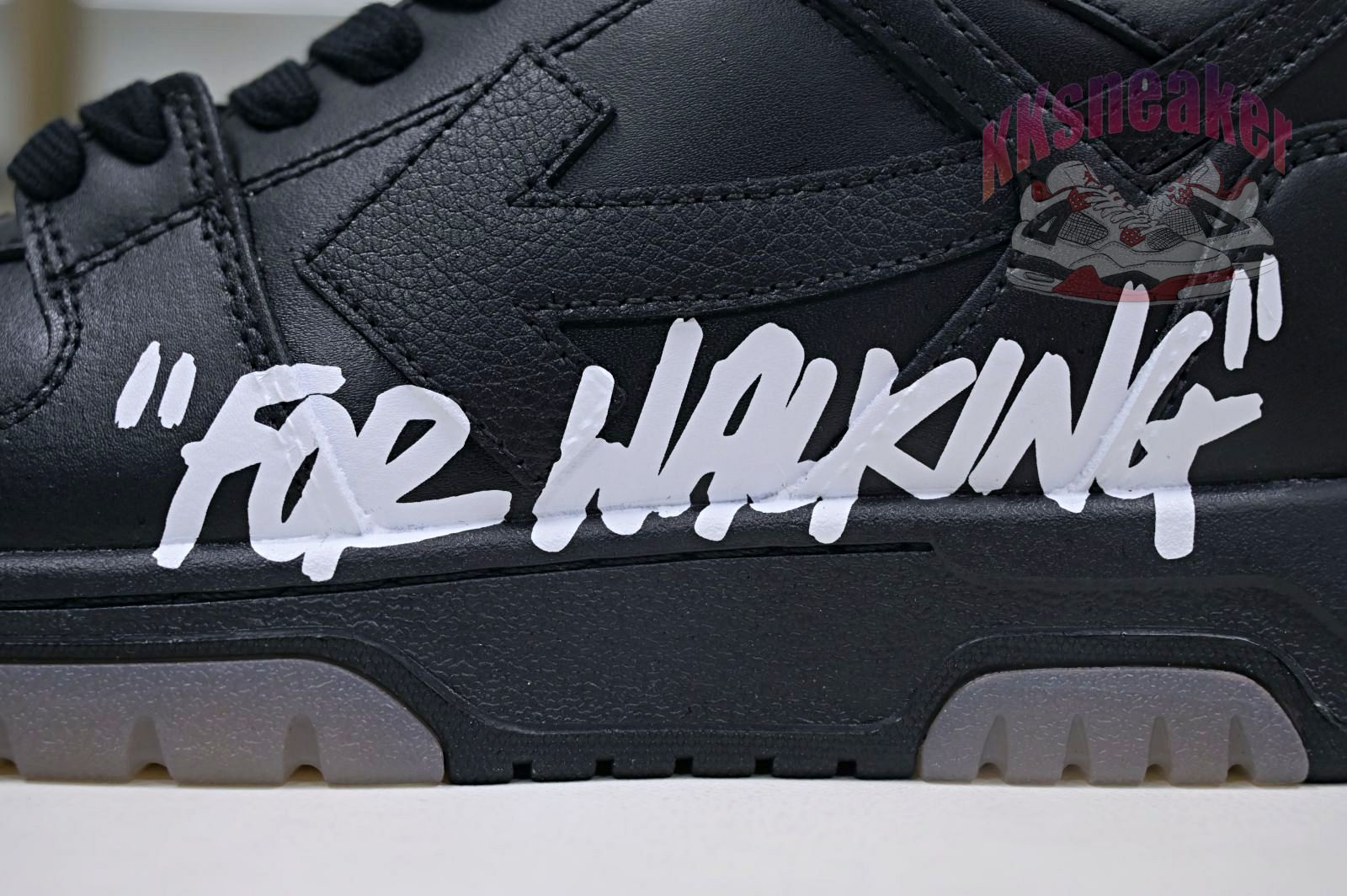 OFF-WHITE Ous Of Office