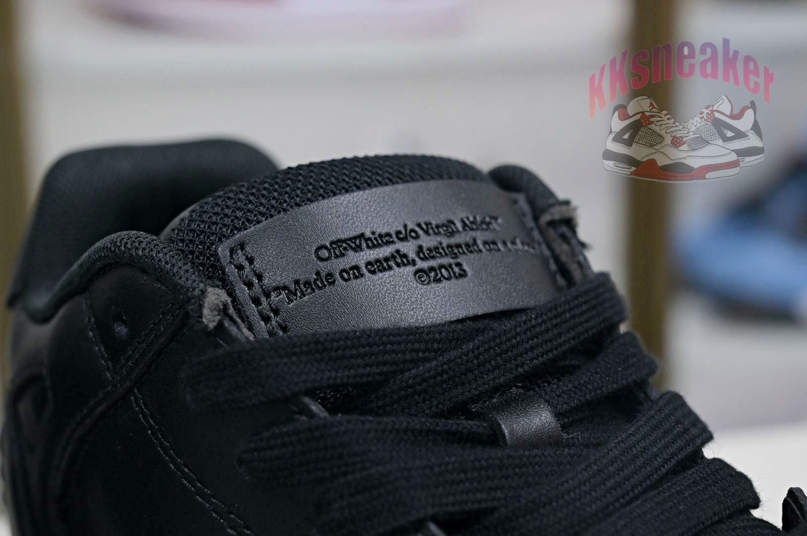 OFF-WHITE Ous Of Office