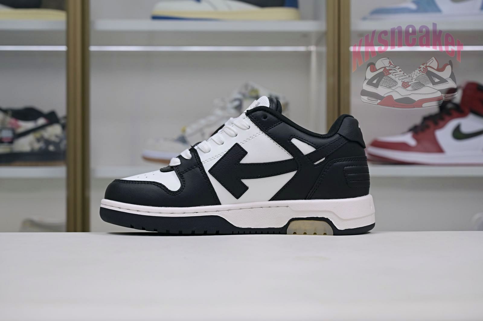 OFF-WHITE Ous Of Office