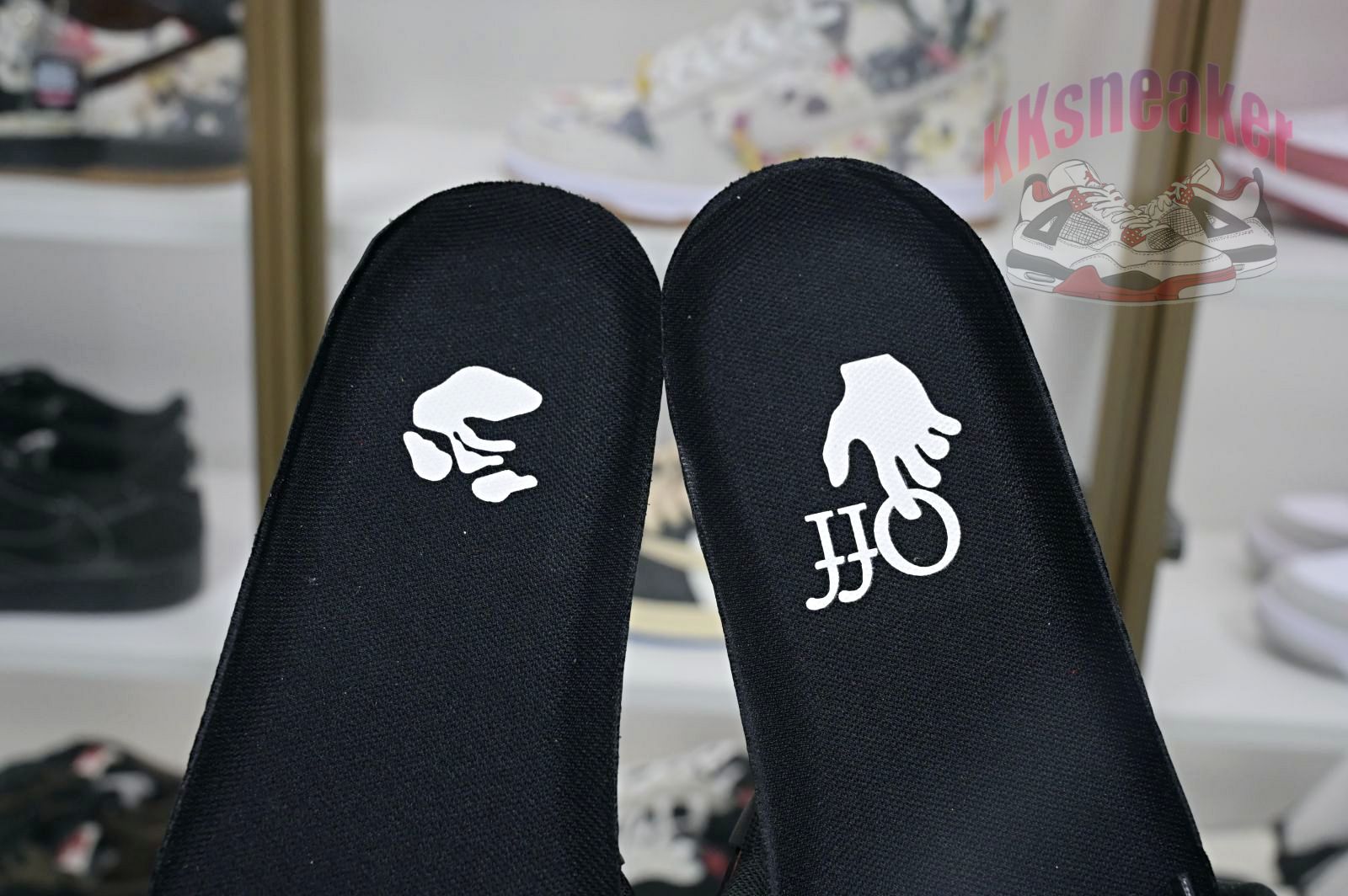 OFF-WHITE Ous Of Office