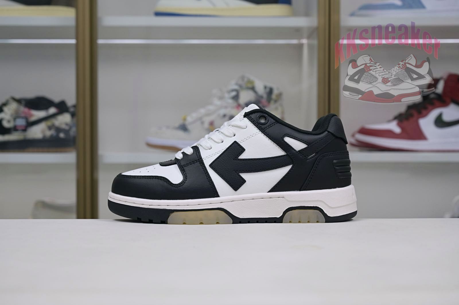 OFF-WHITE Ous Of Office