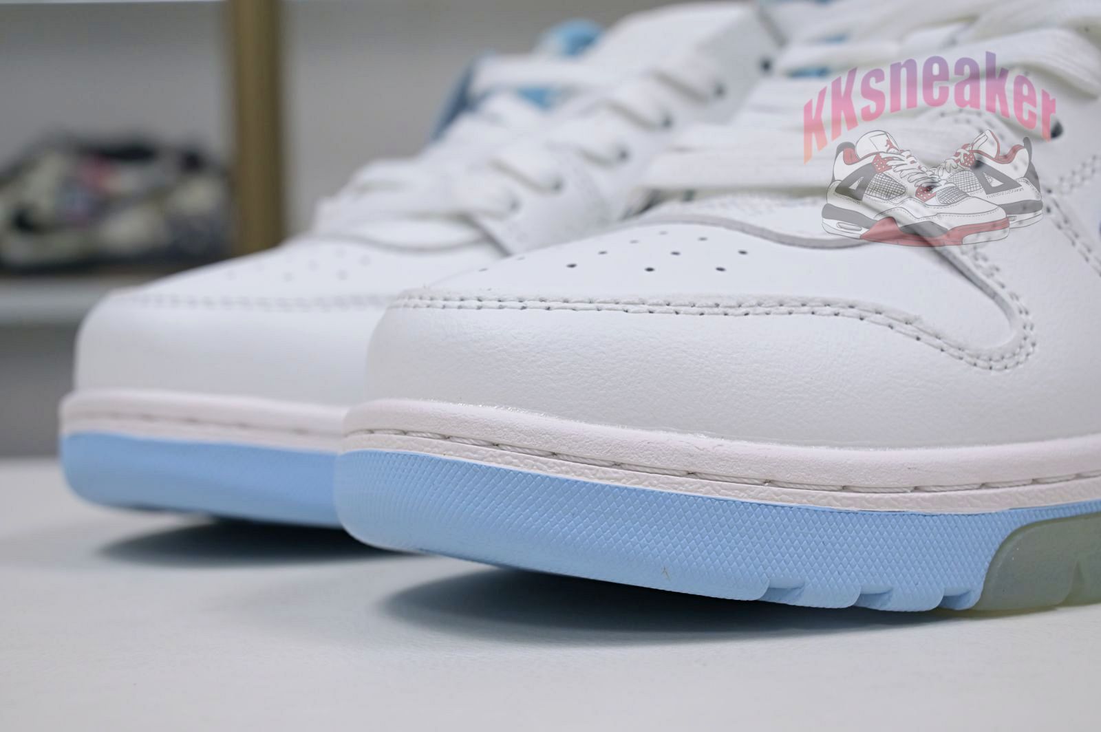 OFF-WHITE Ous Of Office