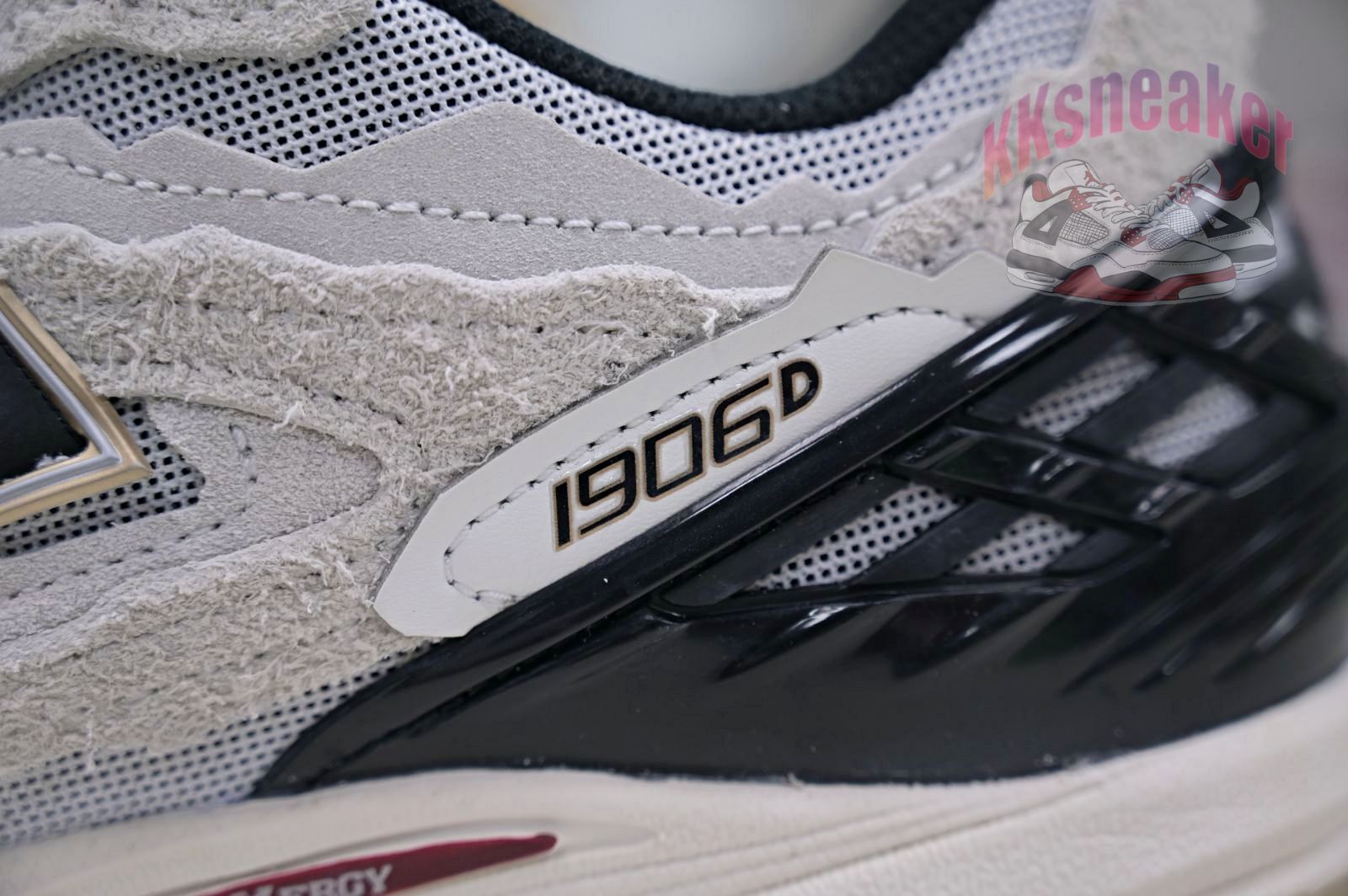 New Balance NB 1906R