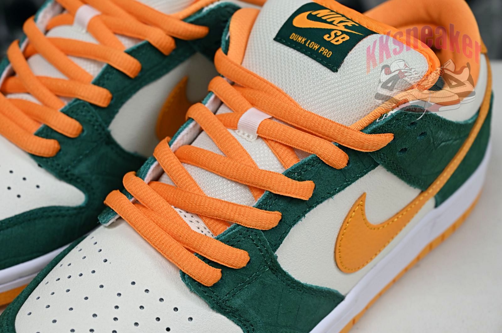 Nike Dunk SB Low Pro