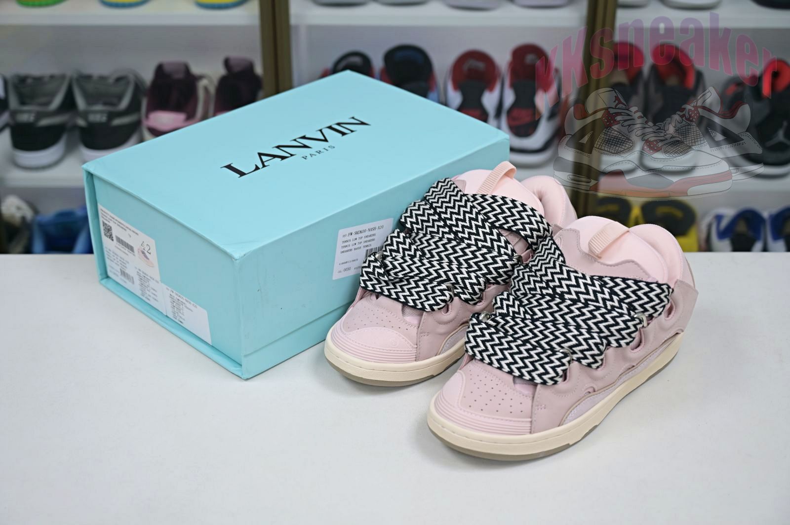 Lanv*n  Curb