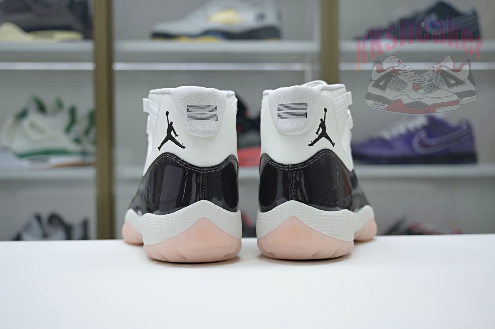 Air Jordan 11